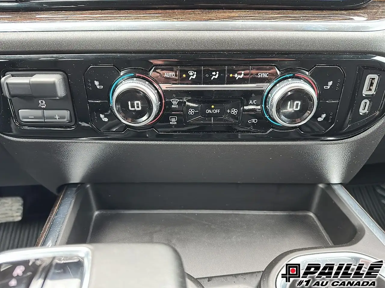 GMC Sierra 1500 photo GMC Sierra 1500