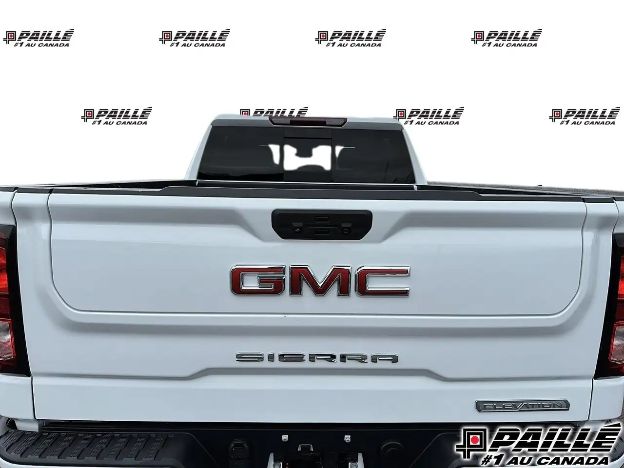 GMC Sierra 1500 photo GMC Sierra 1500