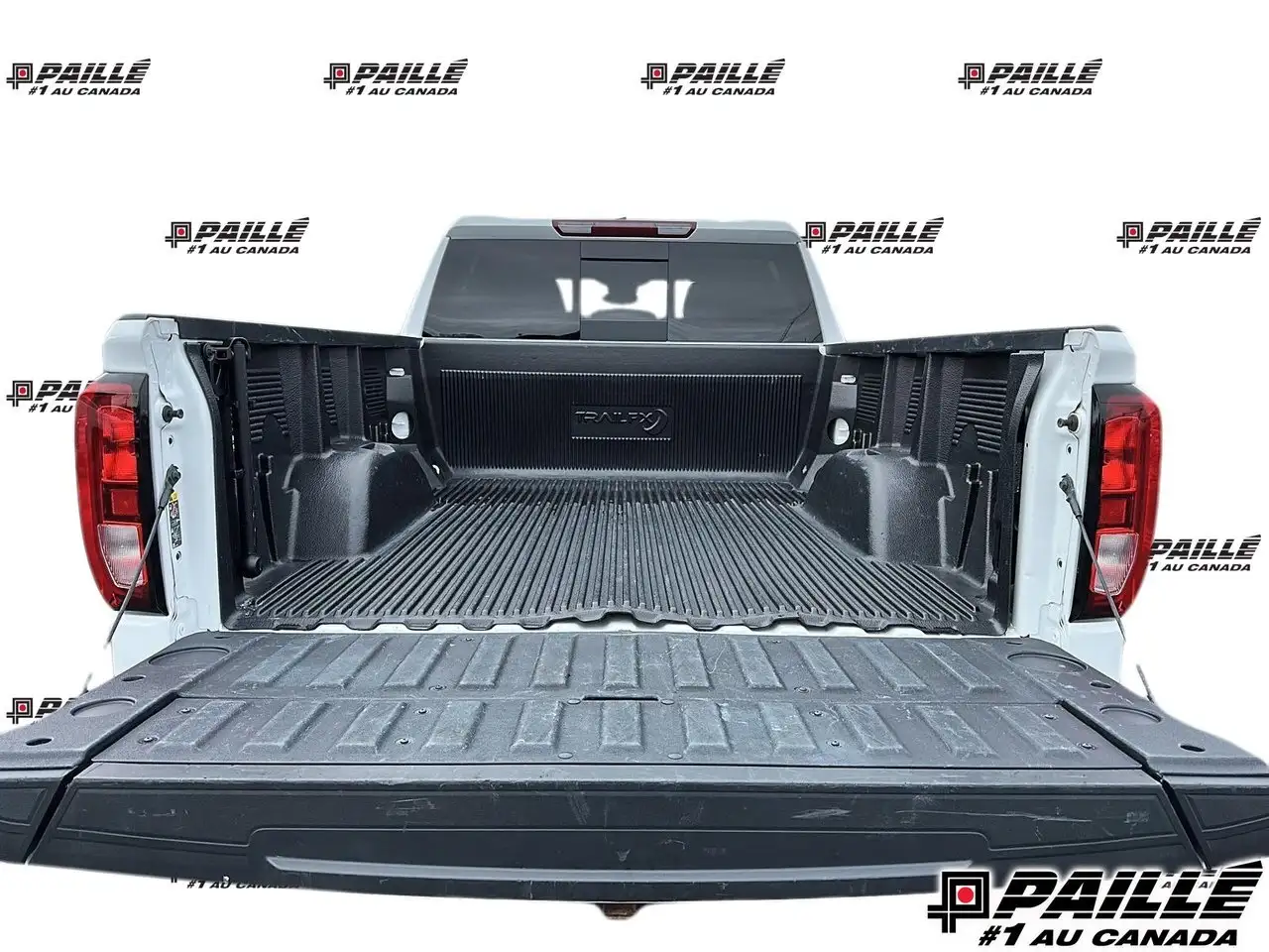 GMC Sierra 1500 photo GMC Sierra 1500