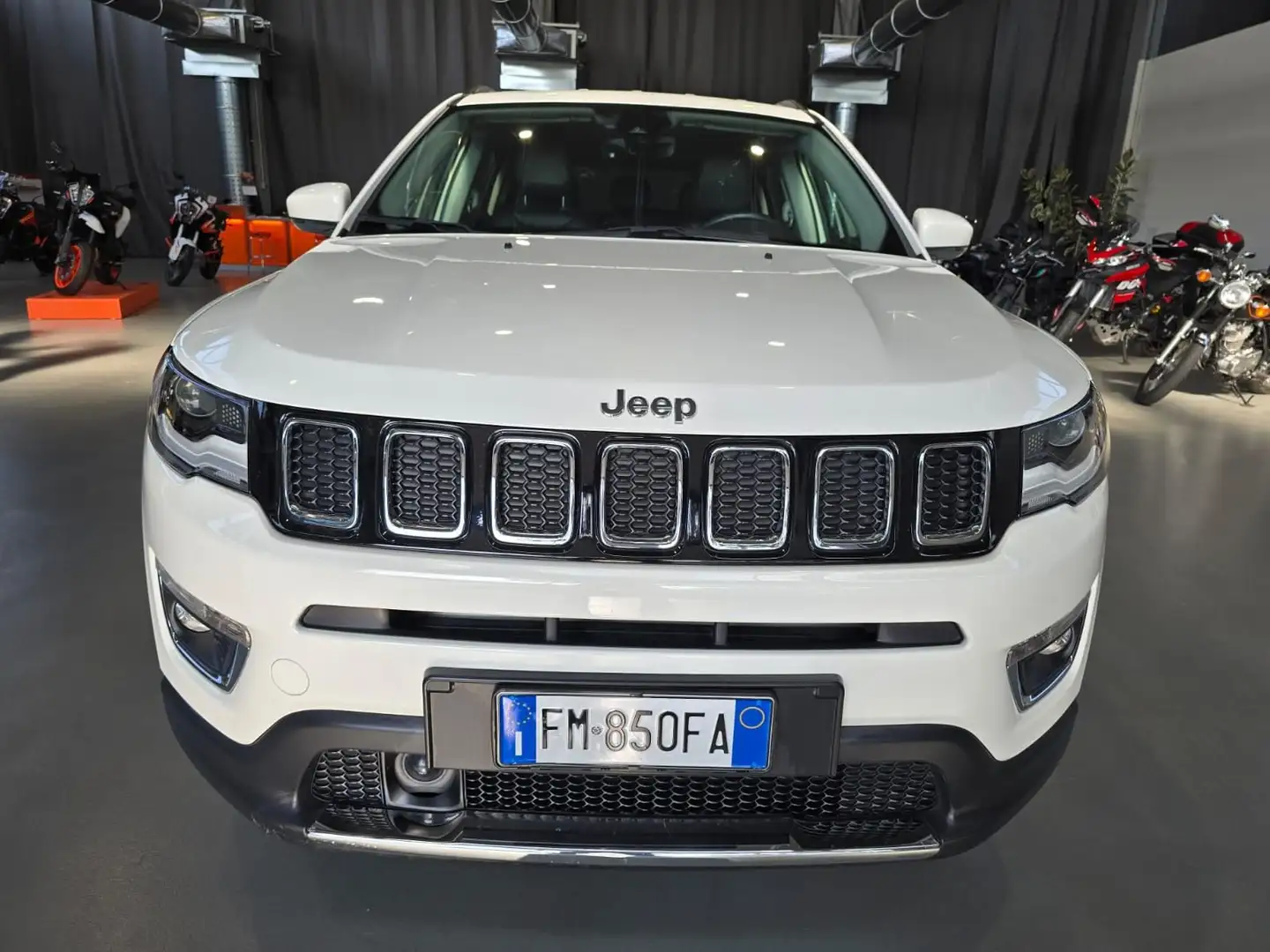 Jeep Compass 1.4 MultiAir 2WD Limited Weiß - 2
