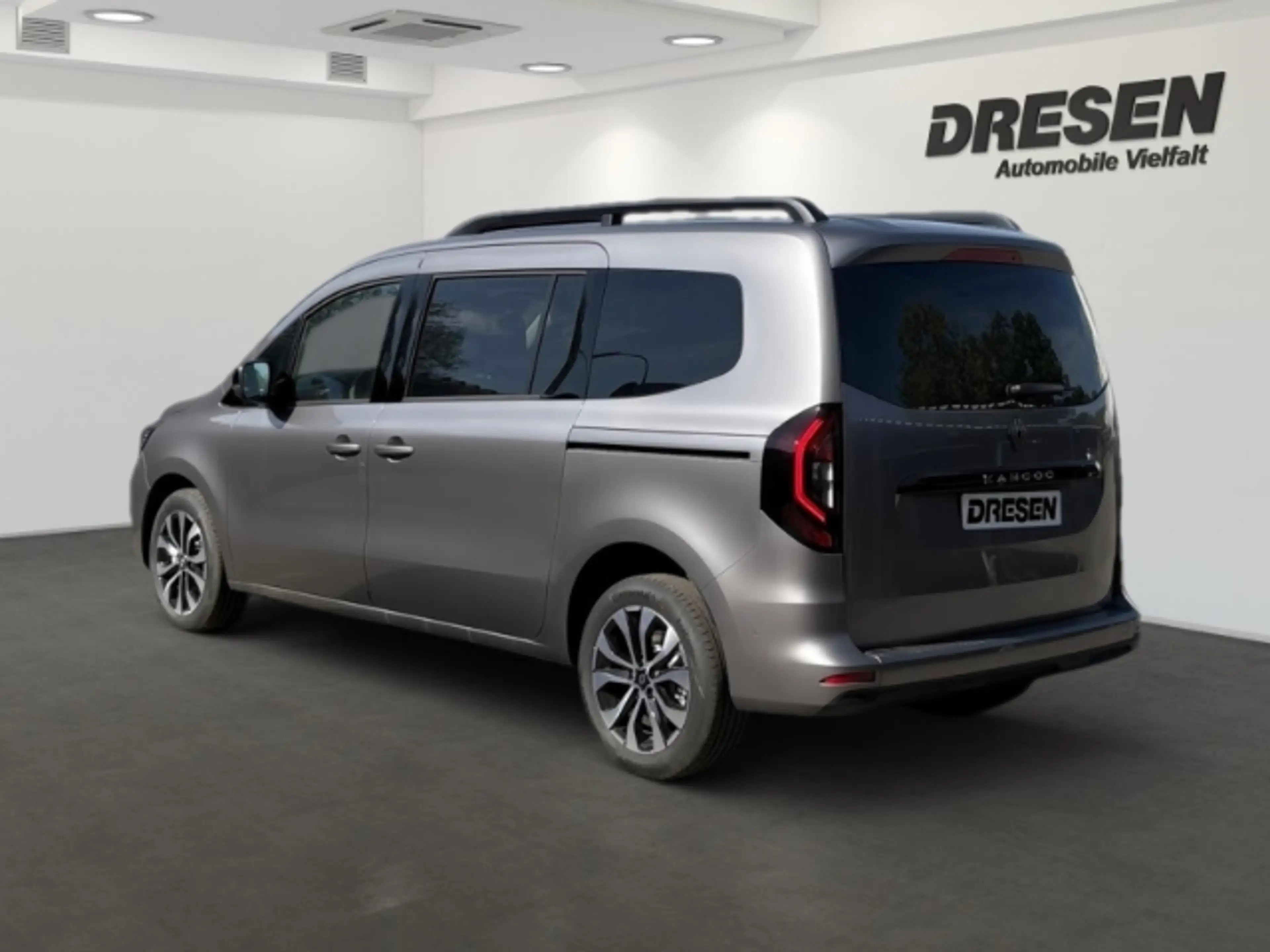 Renault Kangoo III Grand Techno TCe 130 EDC — photo 5