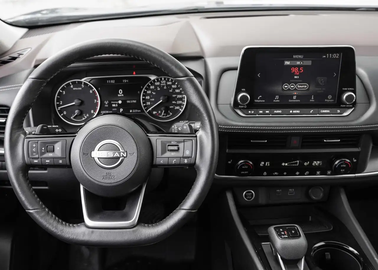 Nissan Rogue снимка Nissan Rogue