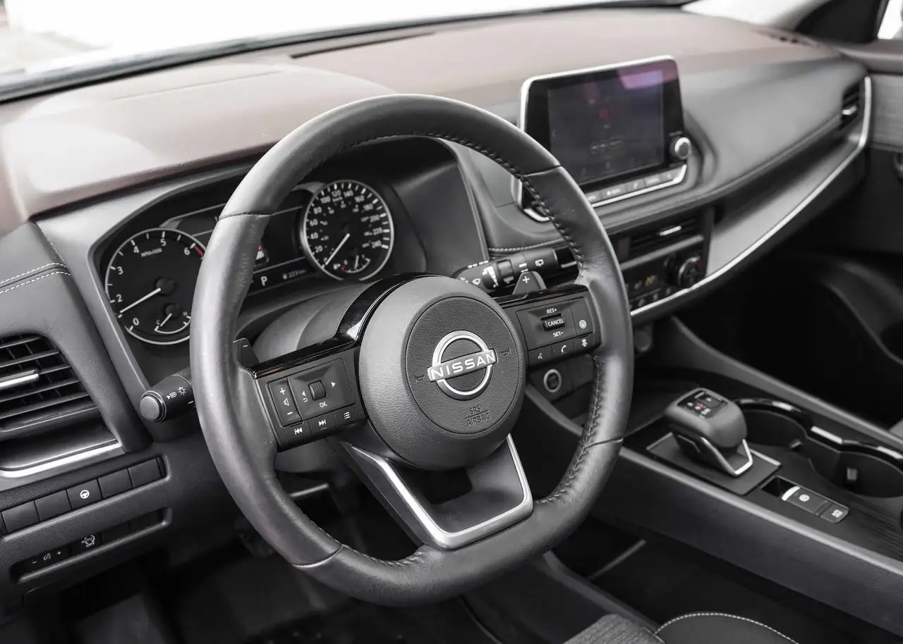 Nissan Rogue снимка Nissan Rogue