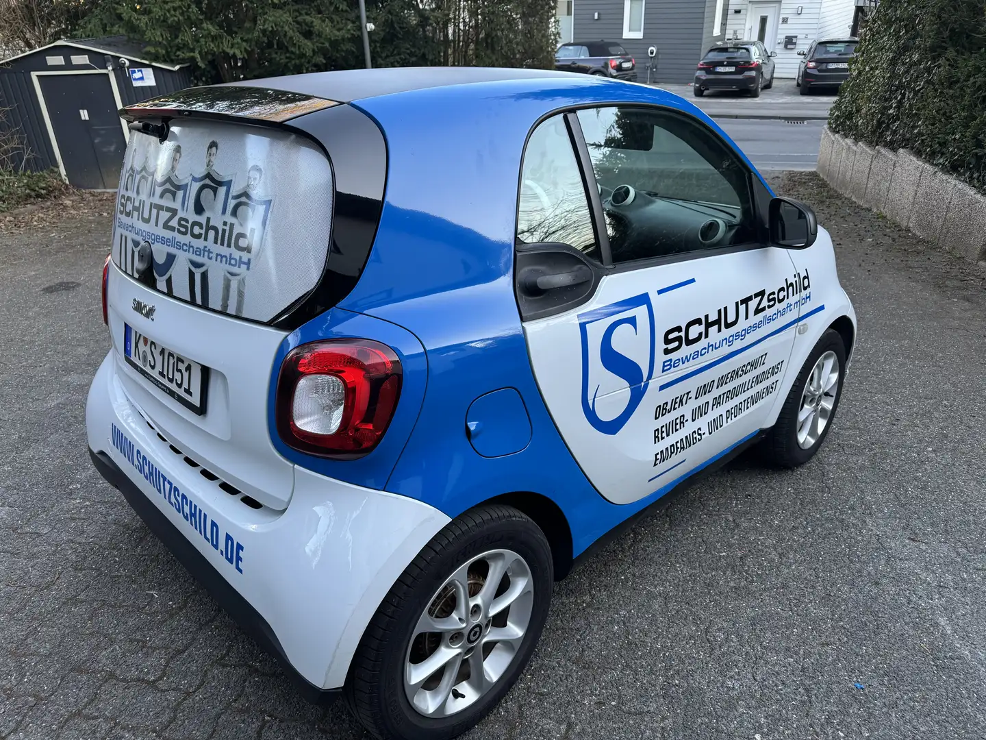 smart forTwo Basis 45kW (453.341) Schwarz - 2