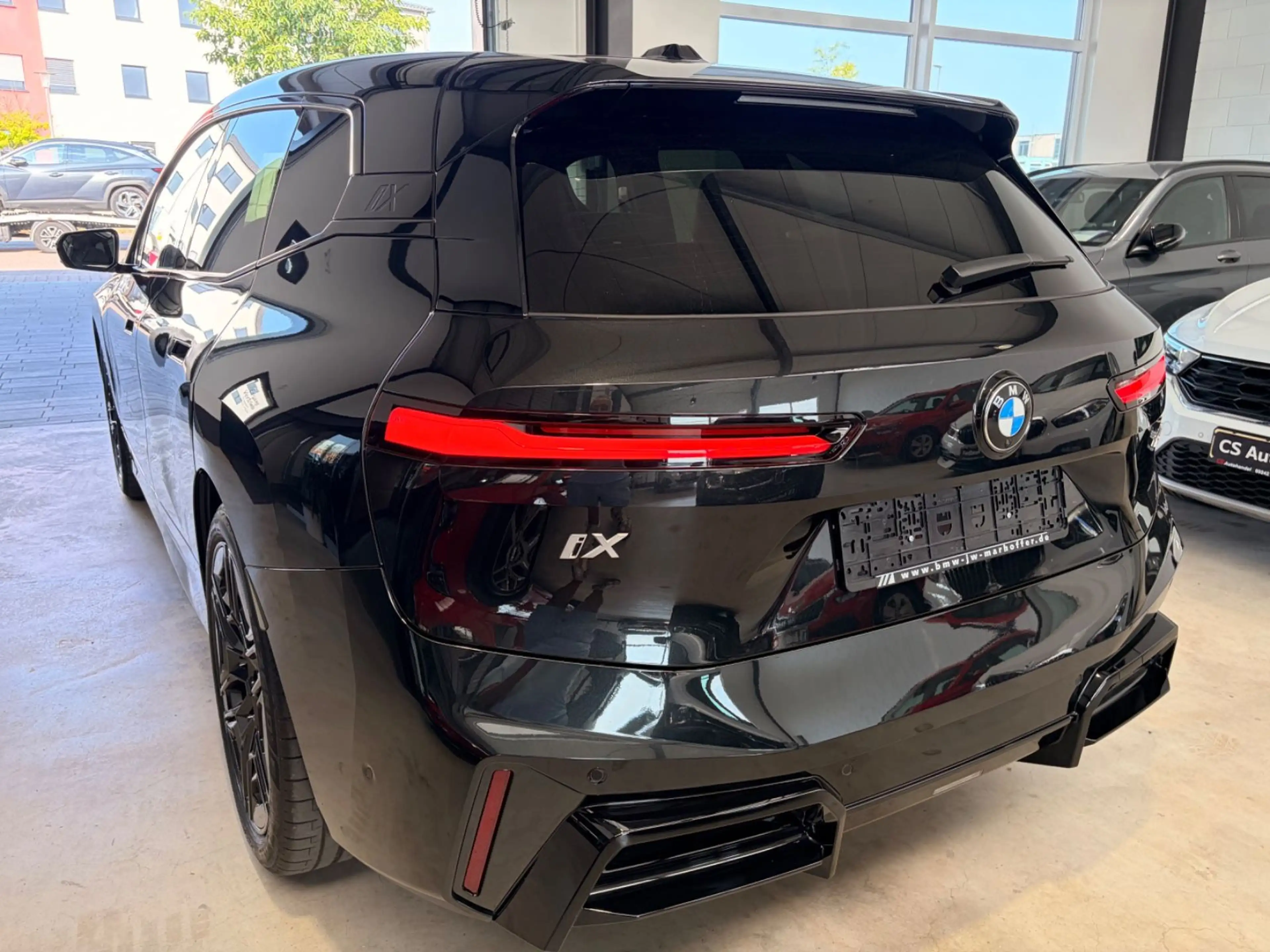 BMW iX xDrive45 MSport Luftfeder Neupreis 98.920,- € — photo 5