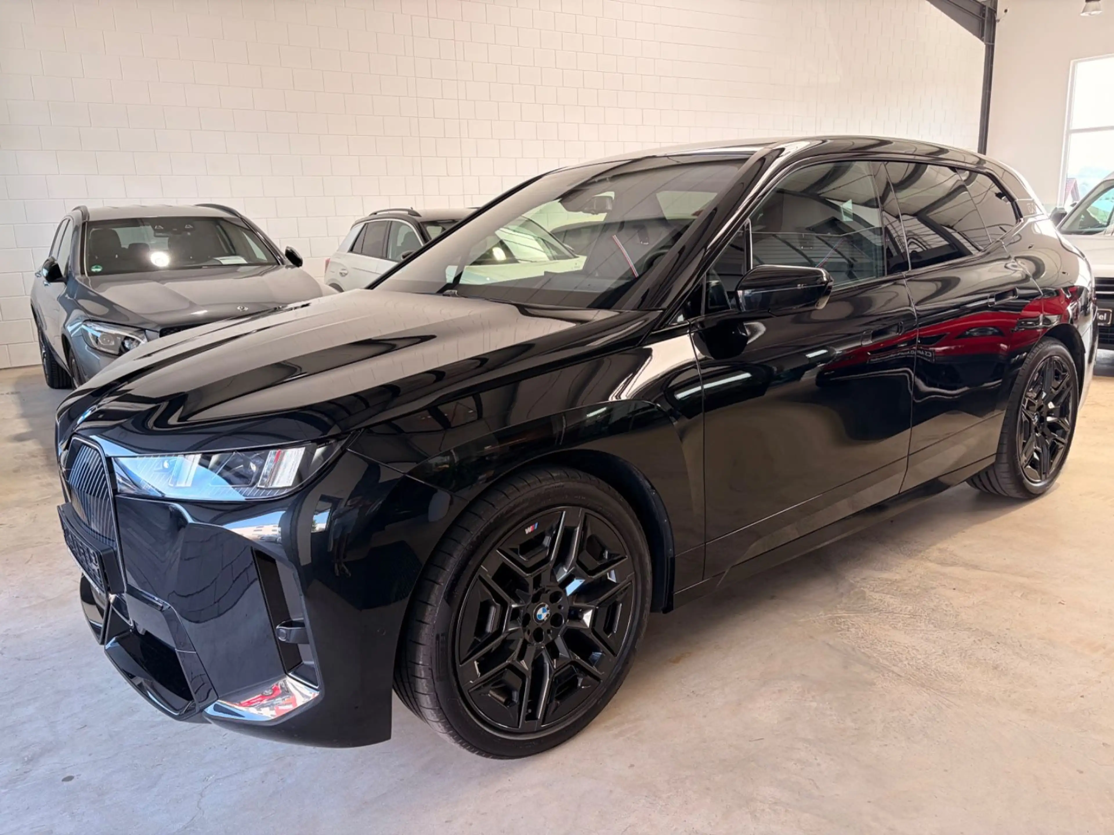 BMW iX xDrive45 MSport Luftfeder Neupreis 98.920,- € — photo 8