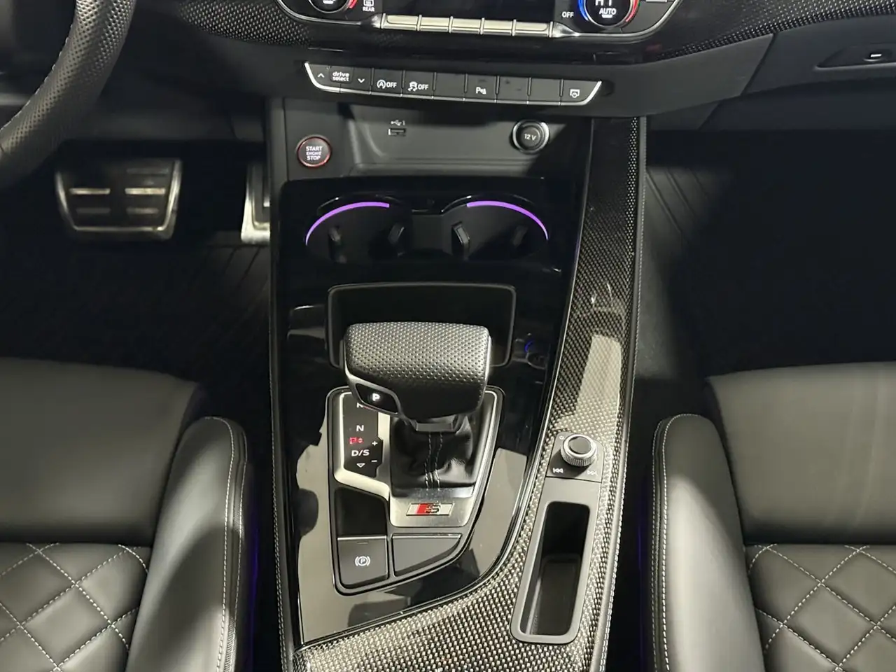 Audi S4 снимка Audi S4