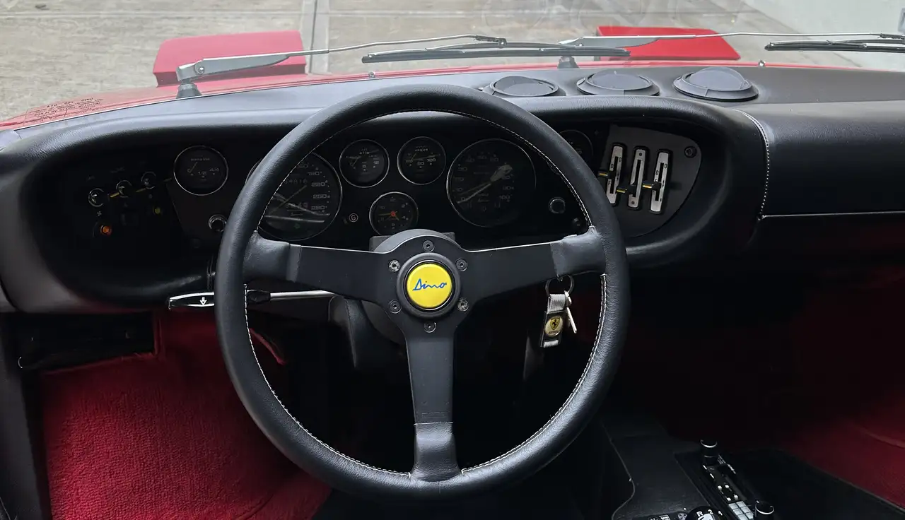 Ferrari Dino GT4 208 GT/4 2.0, foto 11