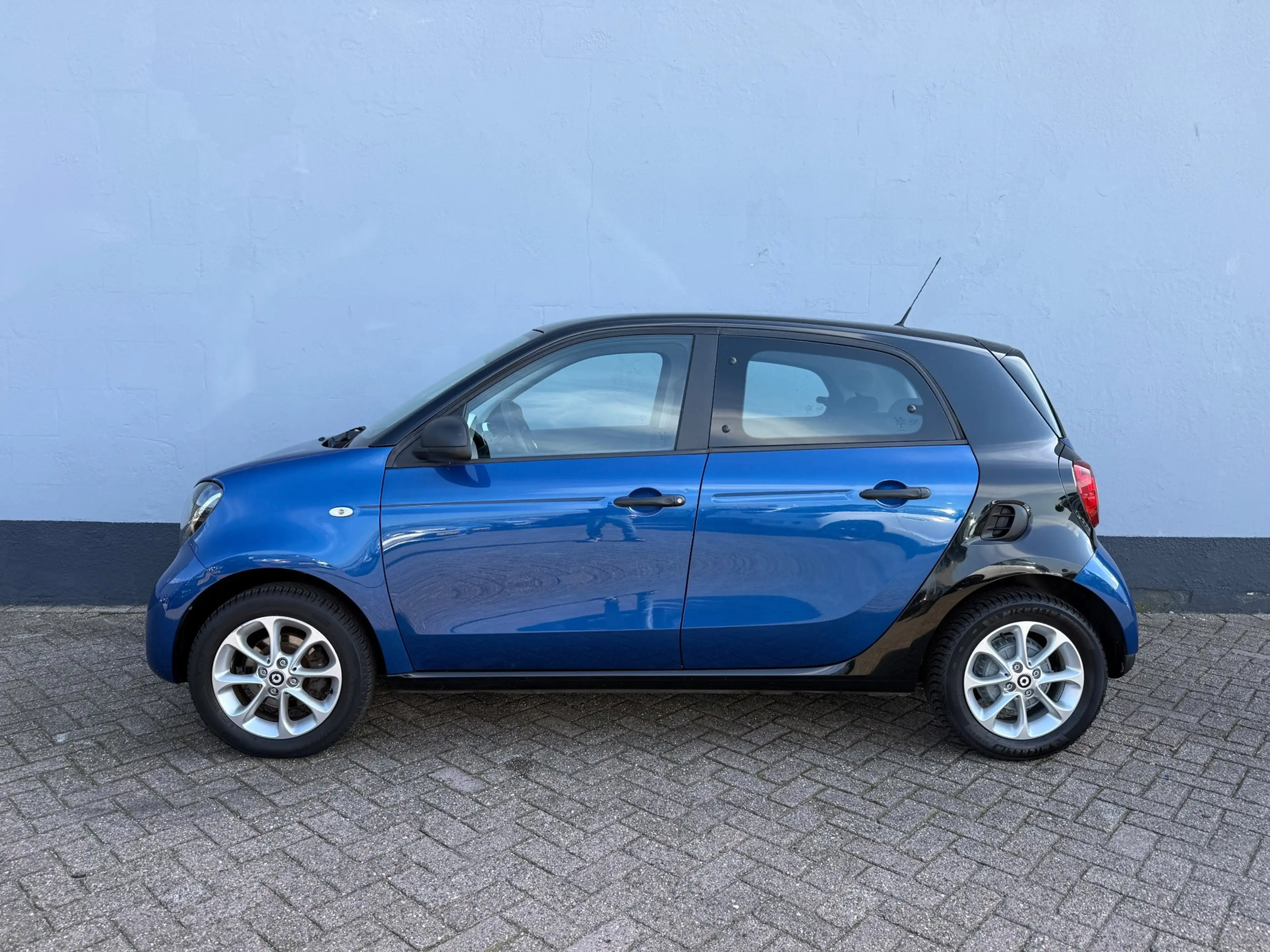 smart forFour 1.0 Pure - Cruise Control — photo 2