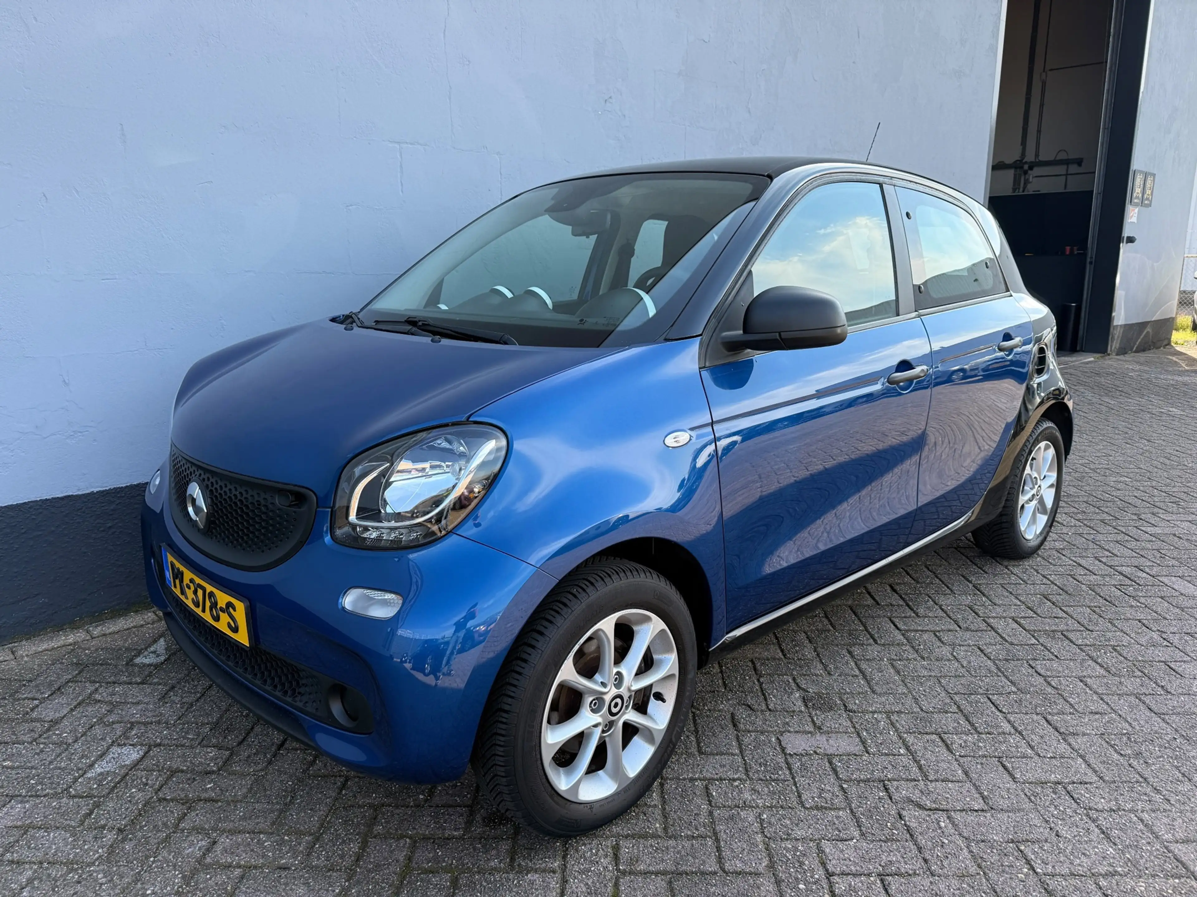 smart forFour 1.0 Pure - Cruise Control