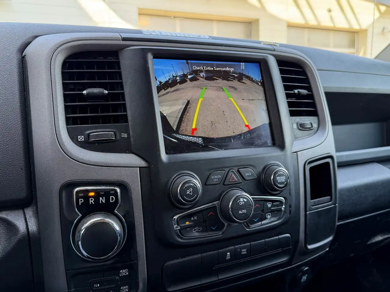 RAM 1500 снимка RAM 1500