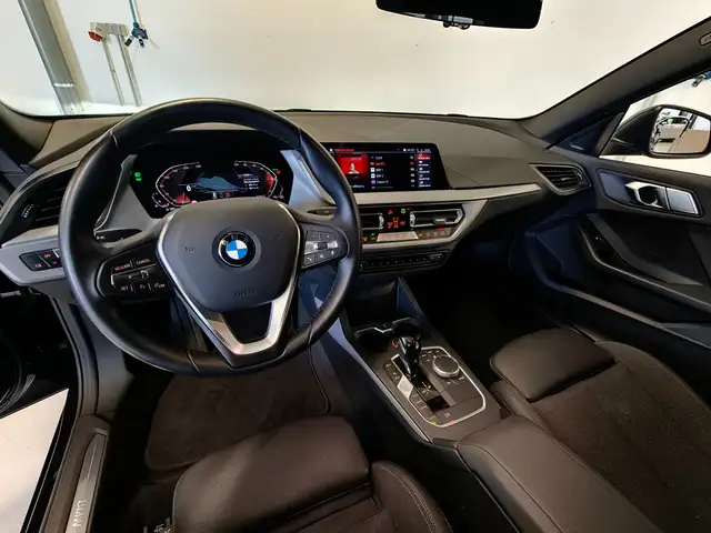 BMW 2 Series view 8