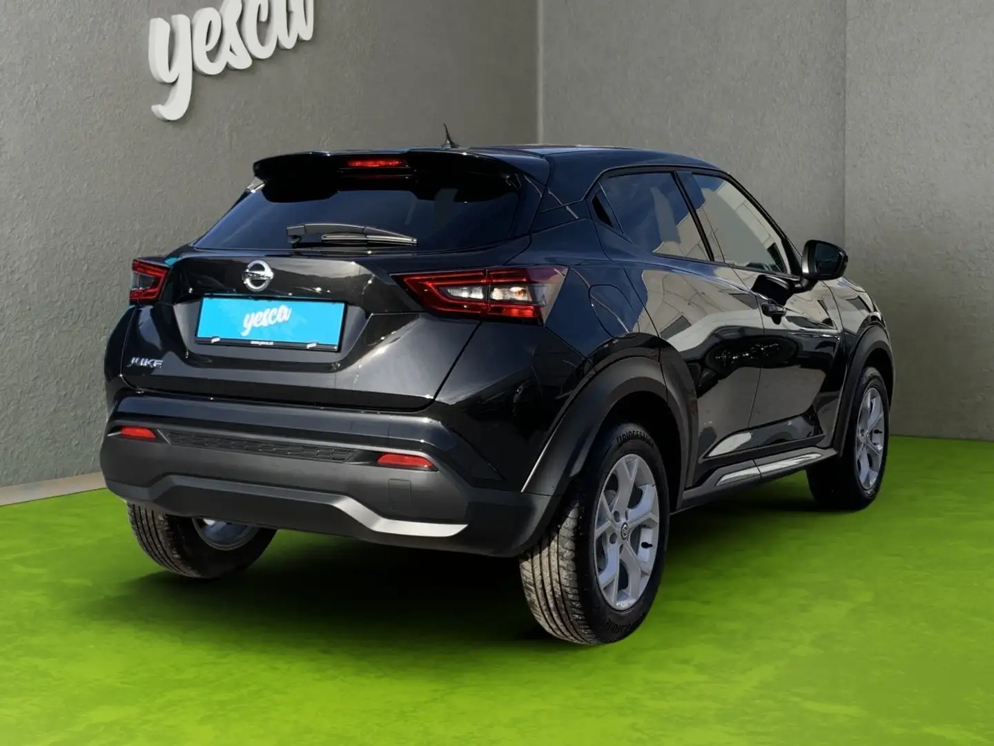 Nissan Juke 1,0 DIG-T 7DCT Automatik N-Style Schwarz - 2