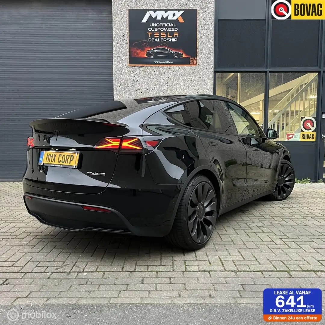 Tesla Model Y Performance + MMX PACK Zwart - 1