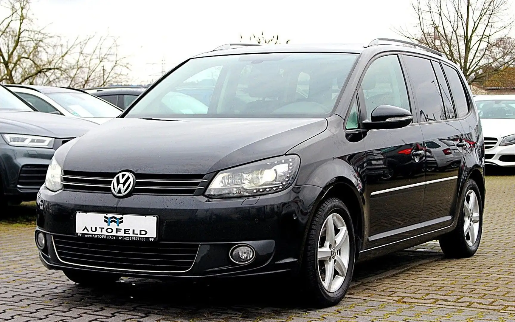 Volkswagen Touran 2.0TDI DSG/VOLLSH/1.HAND/8FACH/7SITZER Schwarz - 1