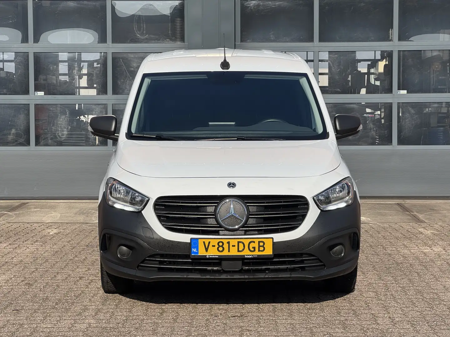 Mercedes-Benz Citan eCitan L1 Pro 51 kWh | Trekhaak | Camera | Navi | Blanc - 2