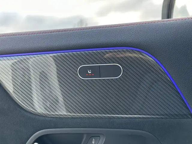 Mercedes-Benz Gla view 8