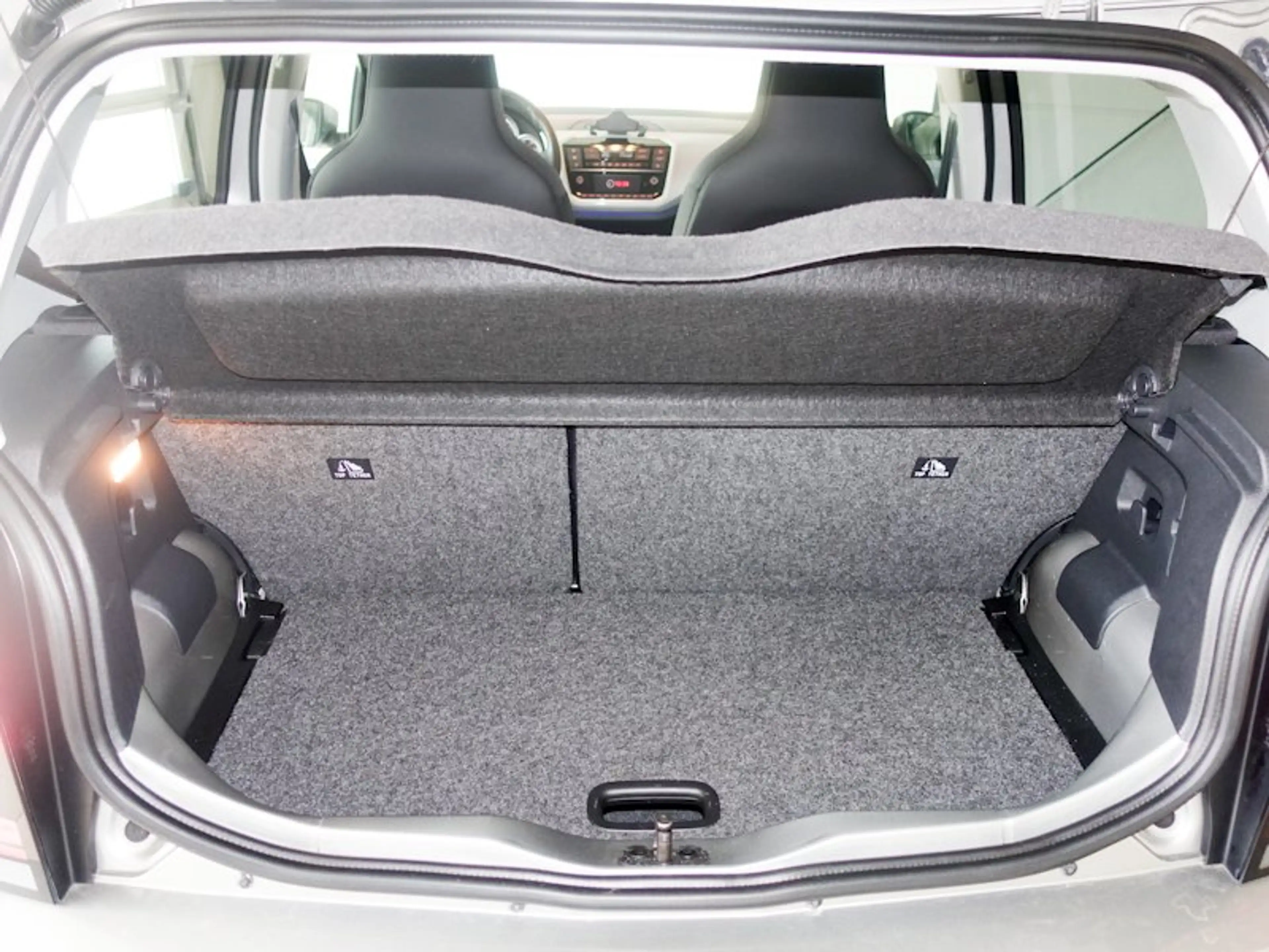 Volkswagen e-up! e-up! Style Plus — photo 14