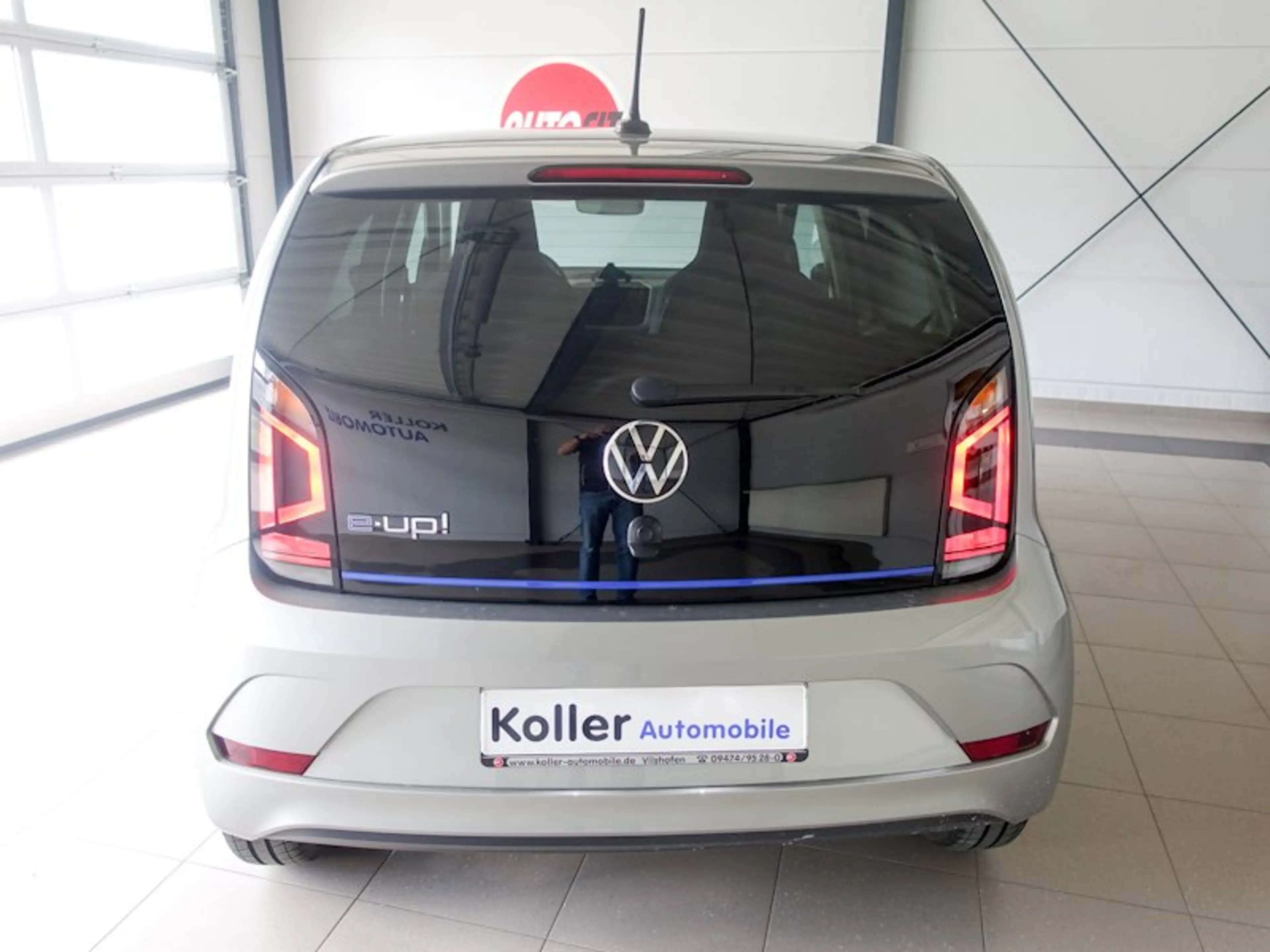 Volkswagen e-up! e-up! Style Plus — photo 5