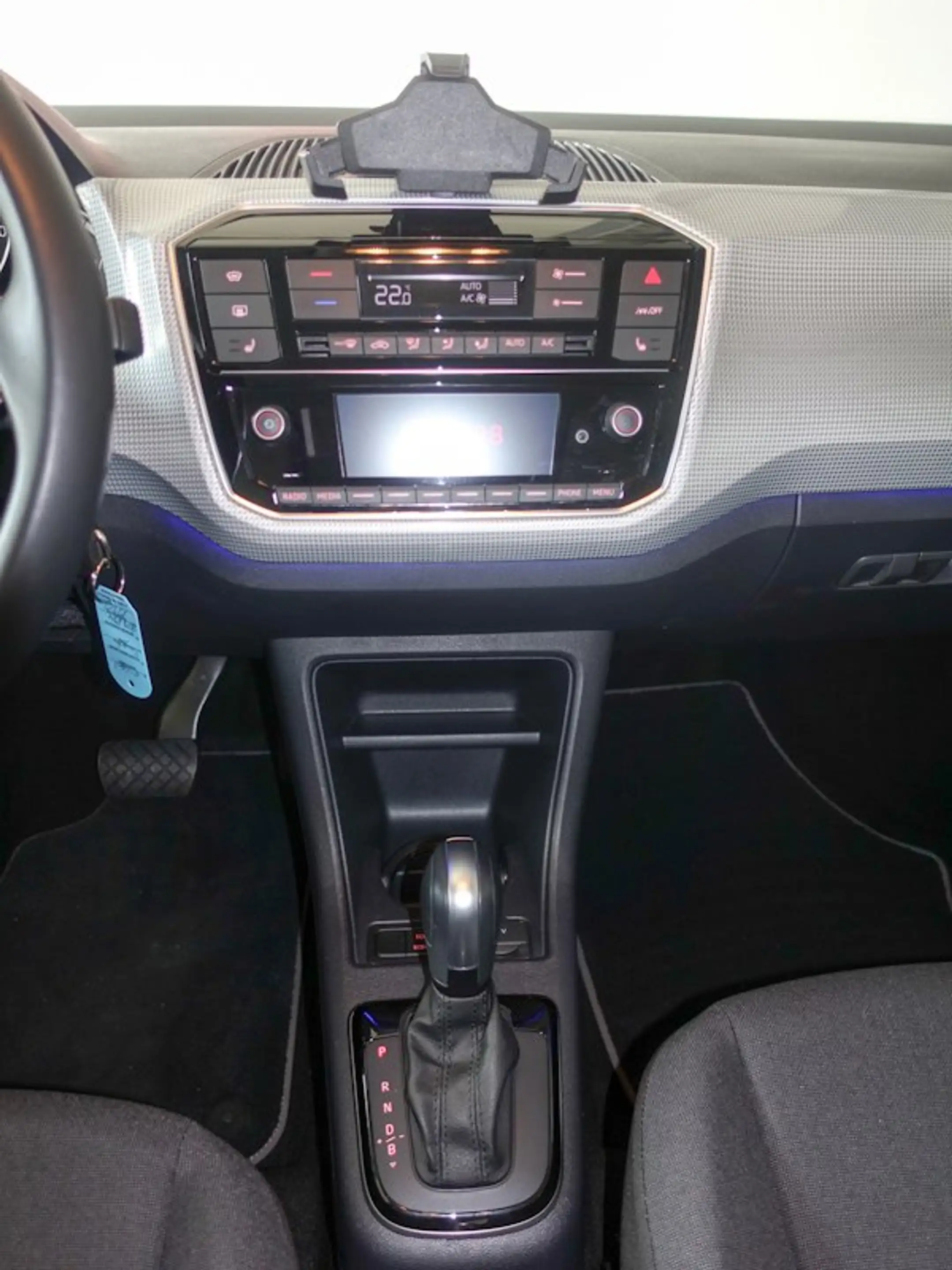 Volkswagen e-up! e-up! Style Plus — photo 11