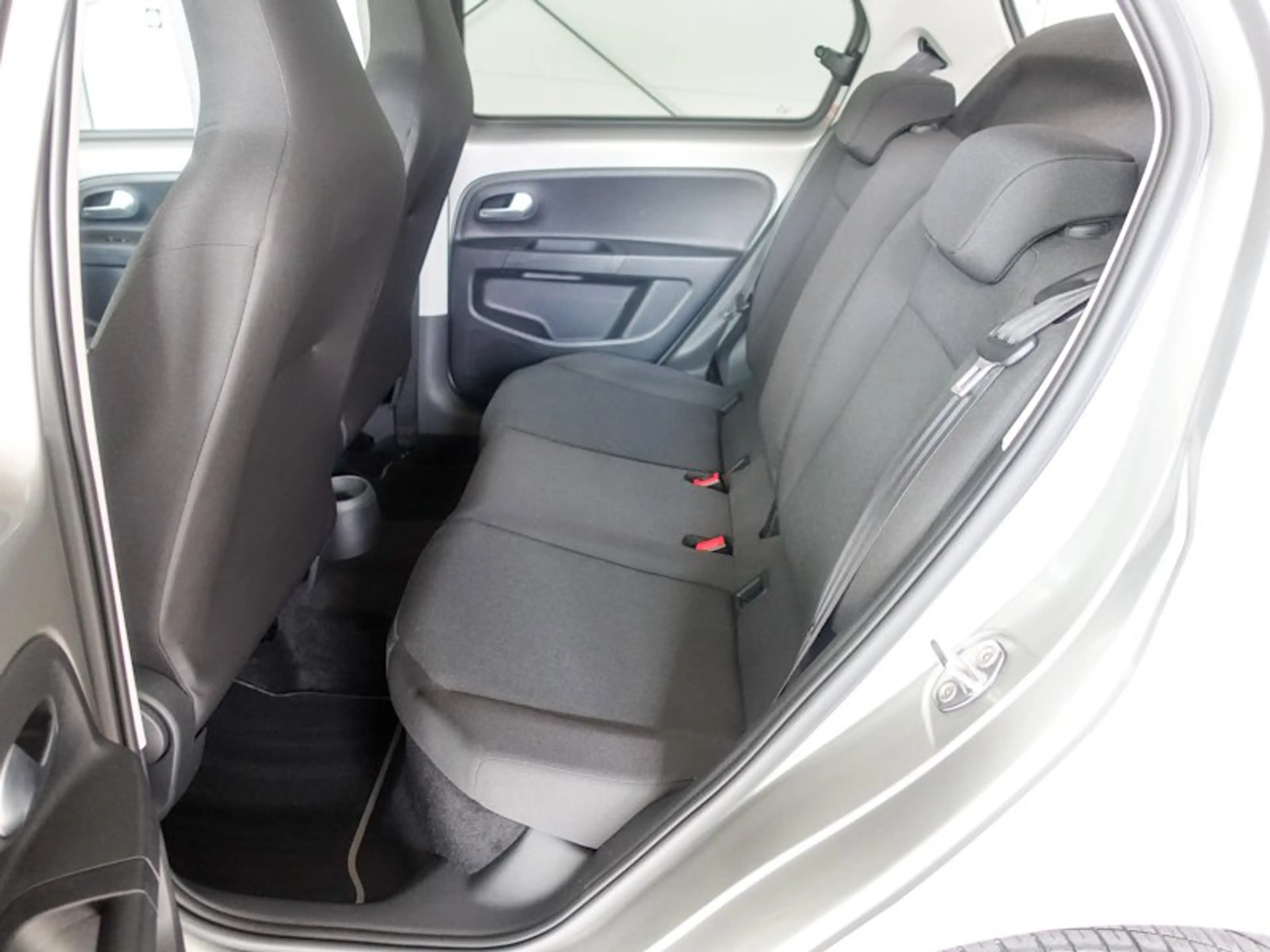 Volkswagen e-up! e-up! Style Plus — photo 9