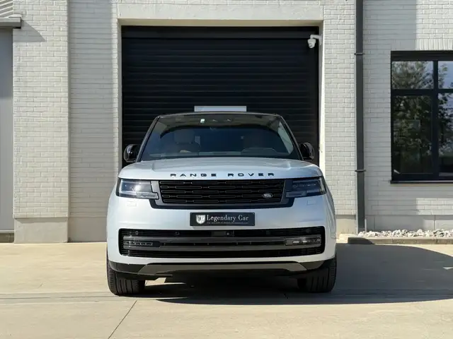 Land Rover Range Rover view 3
