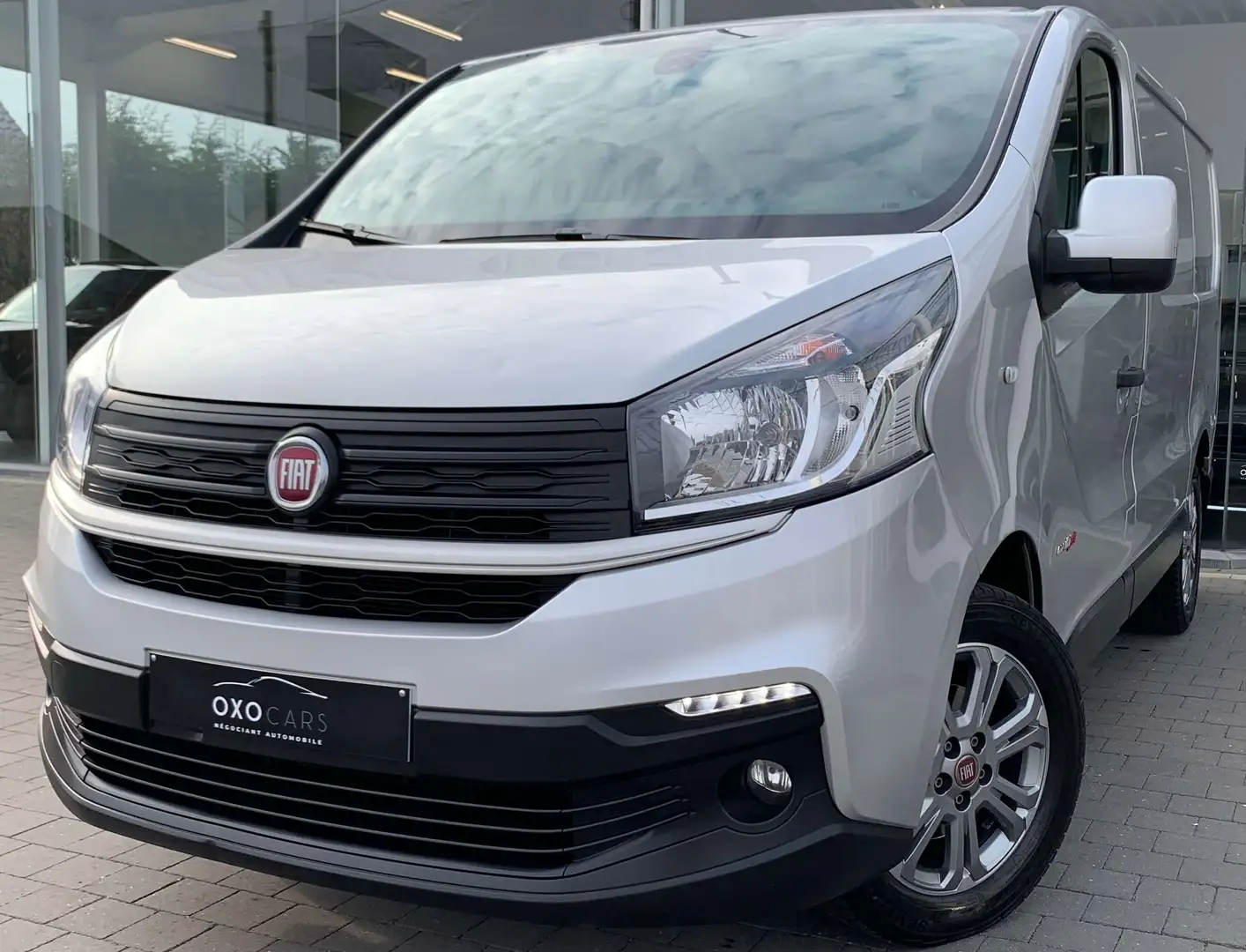 Opel Vivaro 1.6D / 3 Places / Gps / Airco / Camera/11.149 HTVA Gris - 1