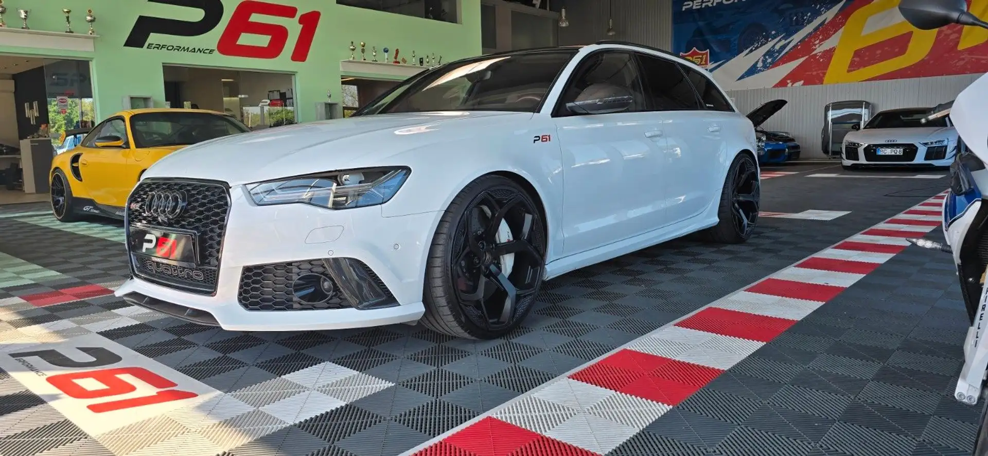 Audi RS6 Performance/ 850PS/Akra/KW V4/HUD/Pano/B&O/ Weiß - 1
