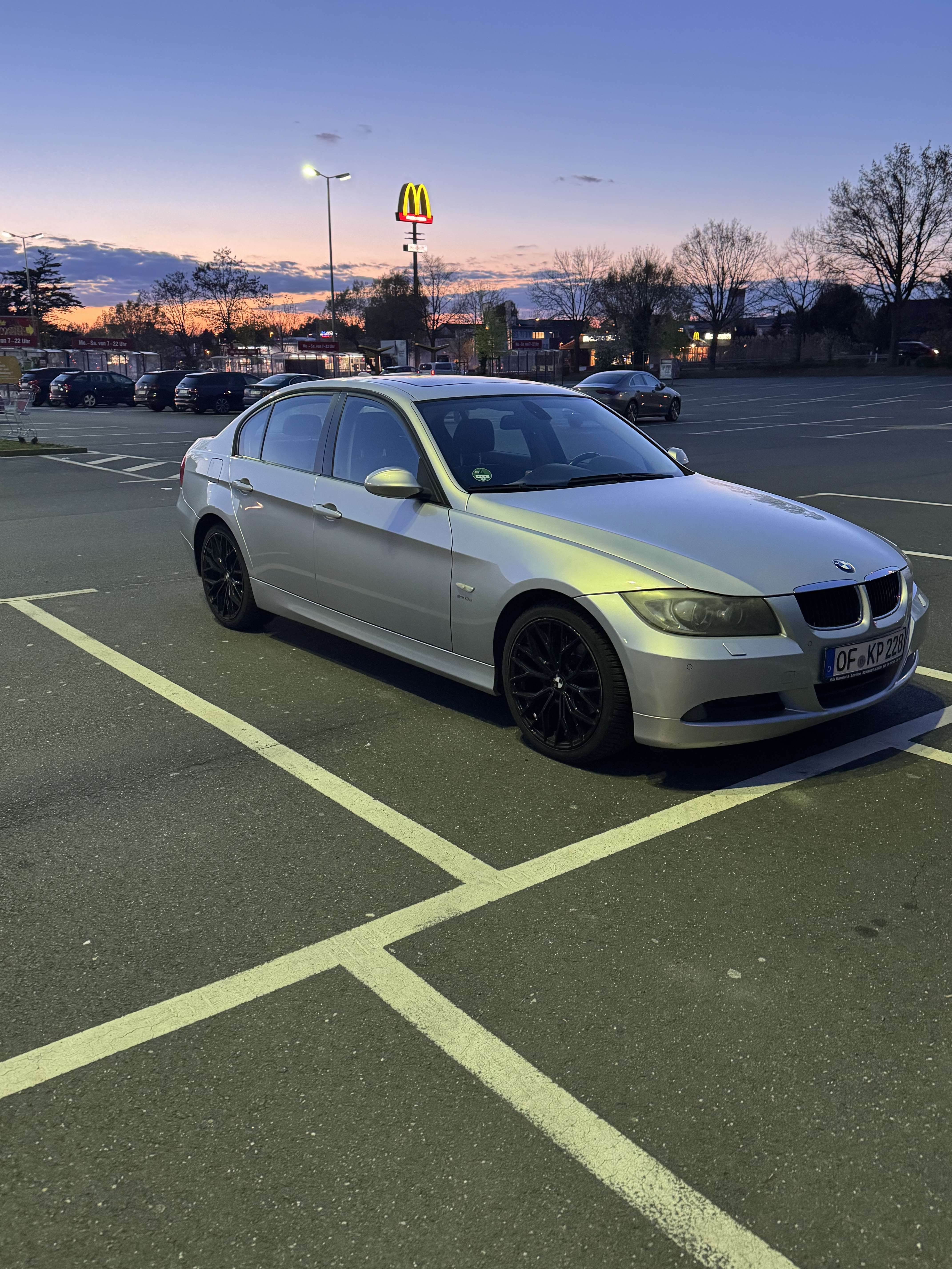 Second hand Bmw 3 Series 320