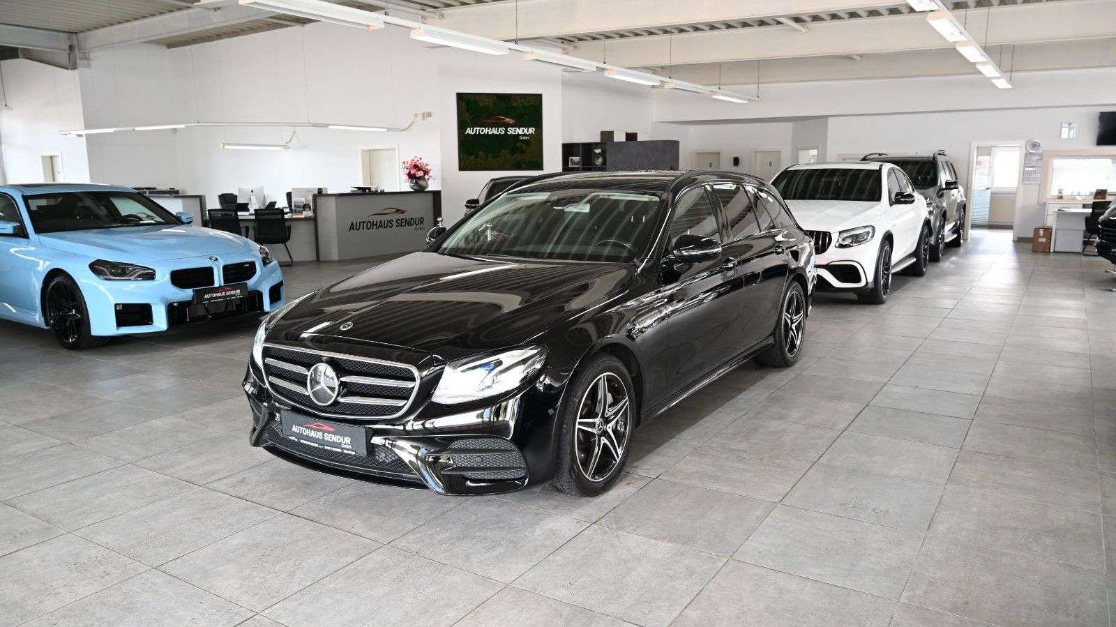Mercedes-Benz E 300