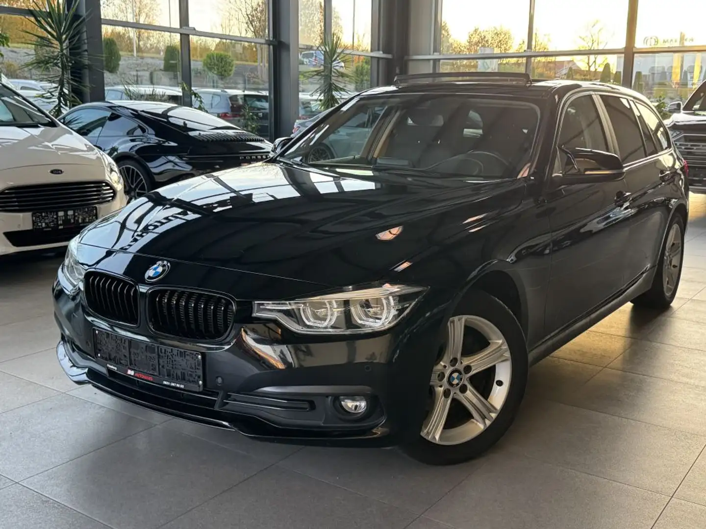 BMW 320 320d Touring xDrive Innovationspak. Head-up AHK - 2