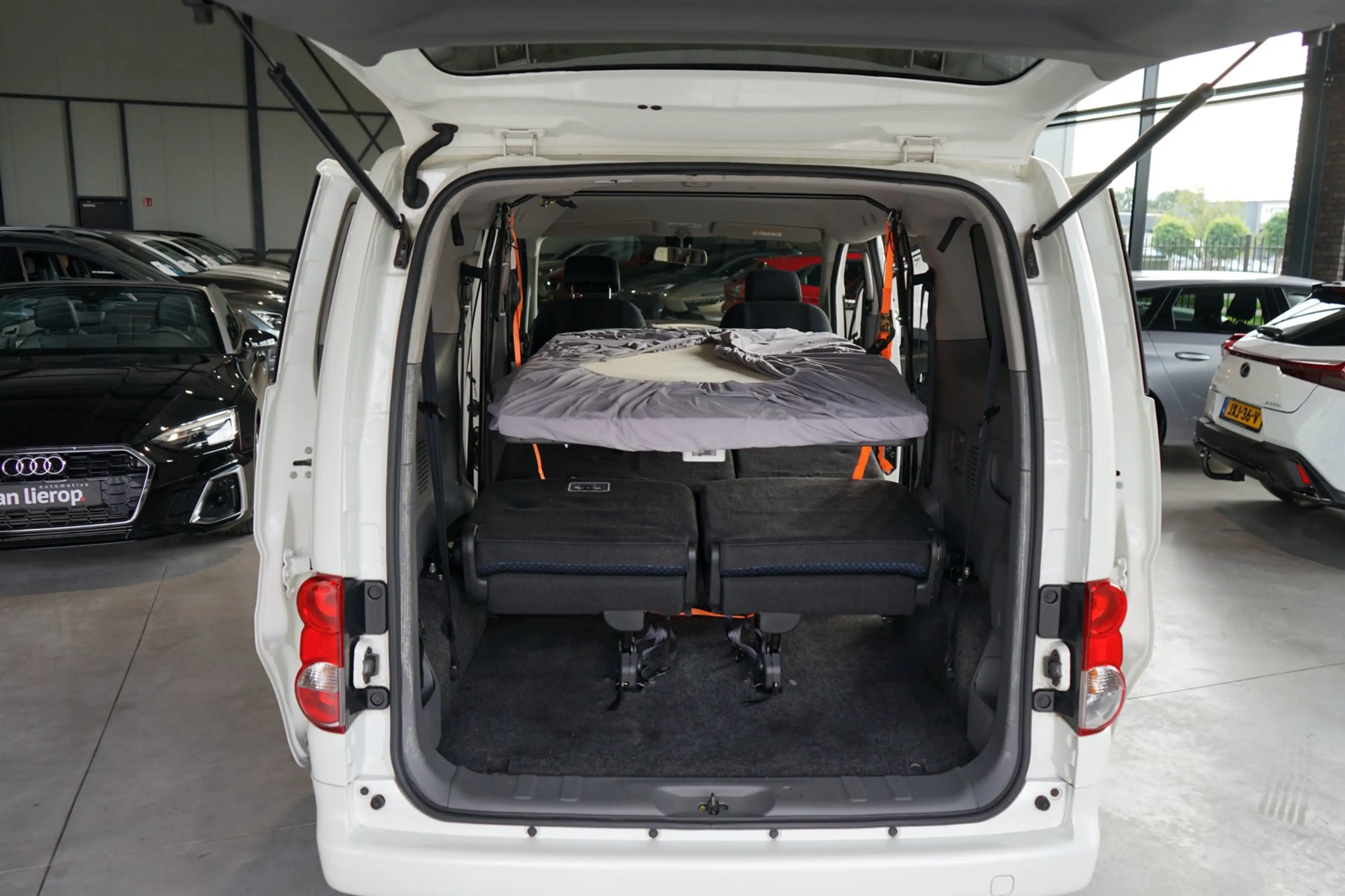 Nissan Evalia 1.6 Connect Edition 7p BENZINE | HEFBED | AIRCO — photo 28