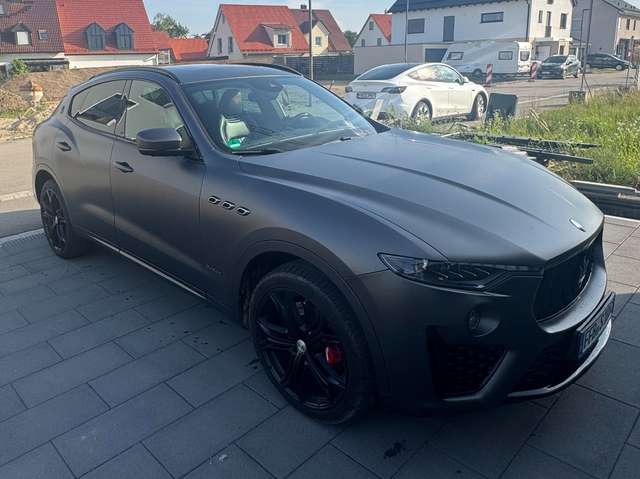 Imagine Maserati Levante Vulcano Limitiert Sonderedition 150 St. weltweit