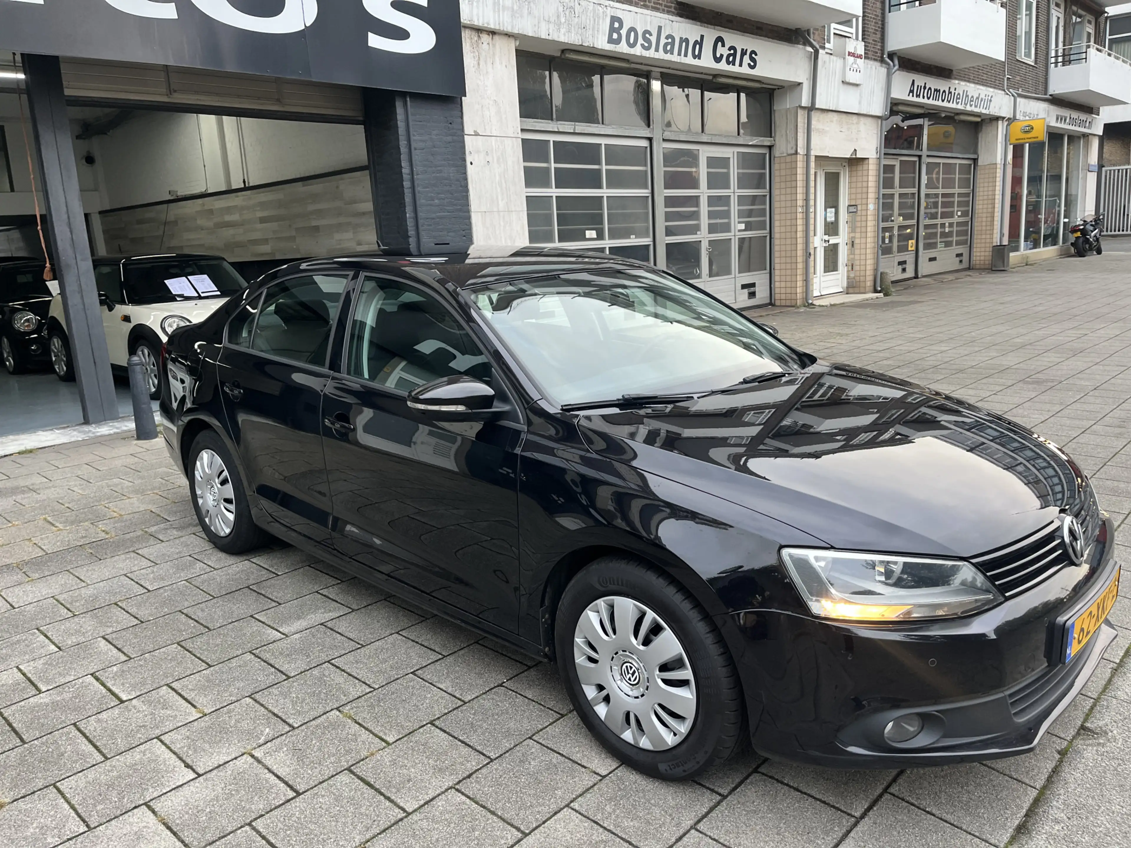 Volkswagen Jetta 1.2 TSI Trendline — photo 4