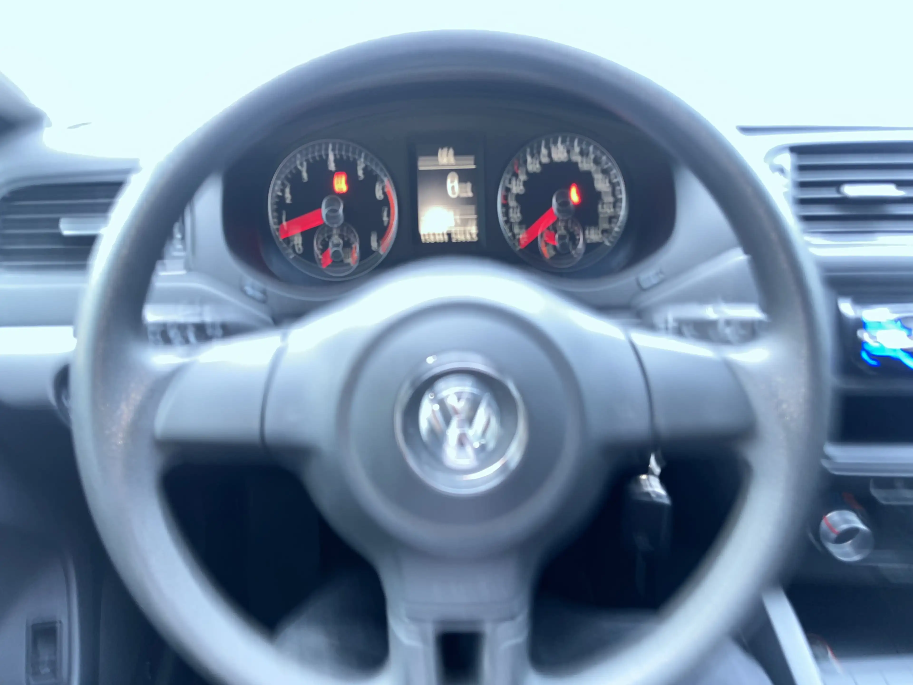 Volkswagen Jetta 1.2 TSI Trendline — photo 14