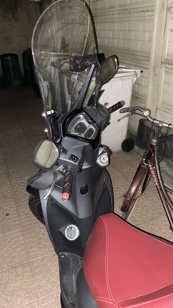 Kymco People 125 s Grigio - 1