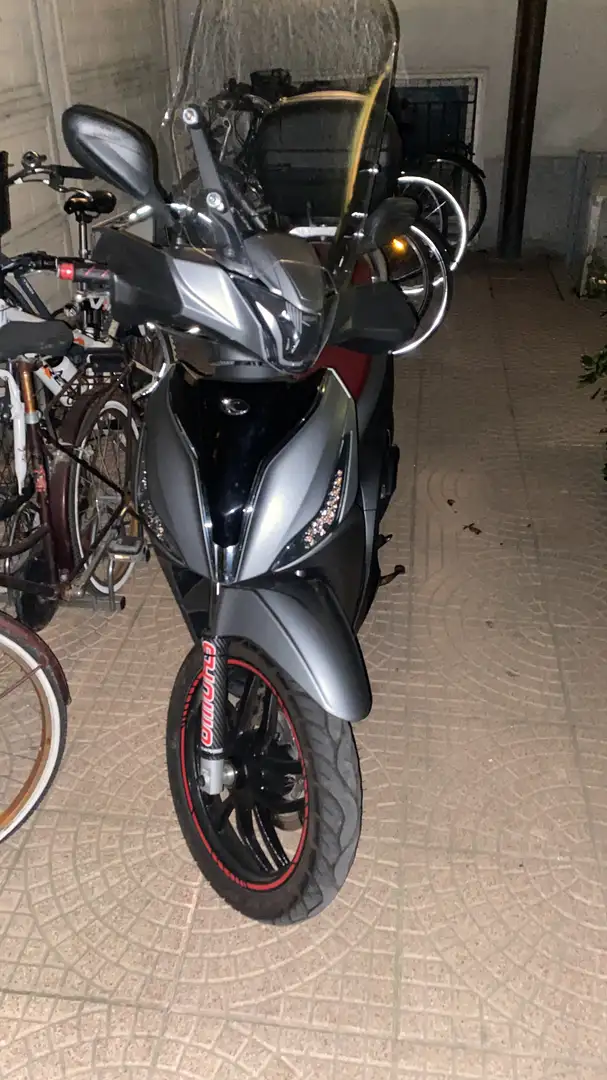 Kymco People 125 s Grigio - 2