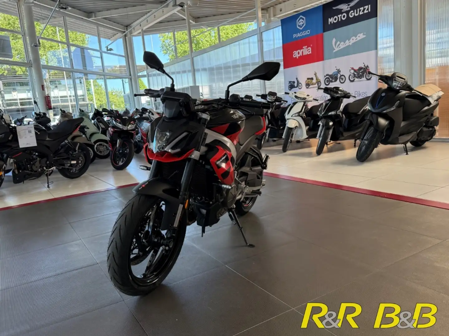 Aprilia Tuono 457 E5+ ABS+TFT+ALU+ATC+AEM+GARANTIE Rouge - 2