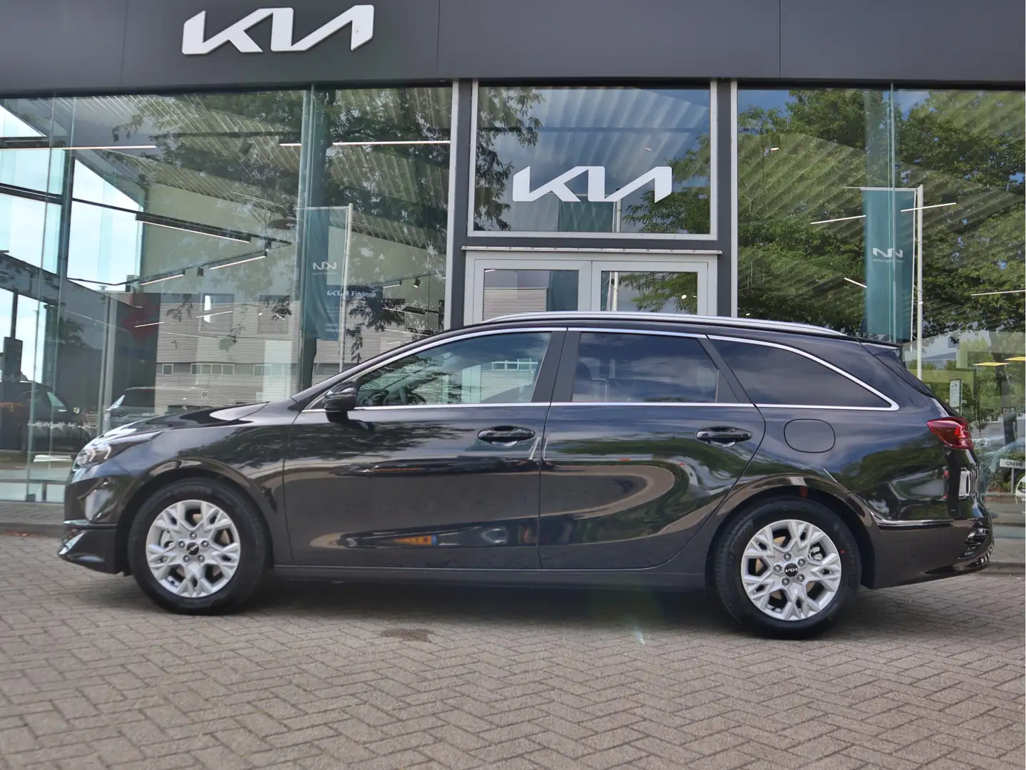 Kia Ceed SW / cee'd SW Sportswagon 1.5 T-GDi DynamicPlusLine Automaat DCT Zwart - 2