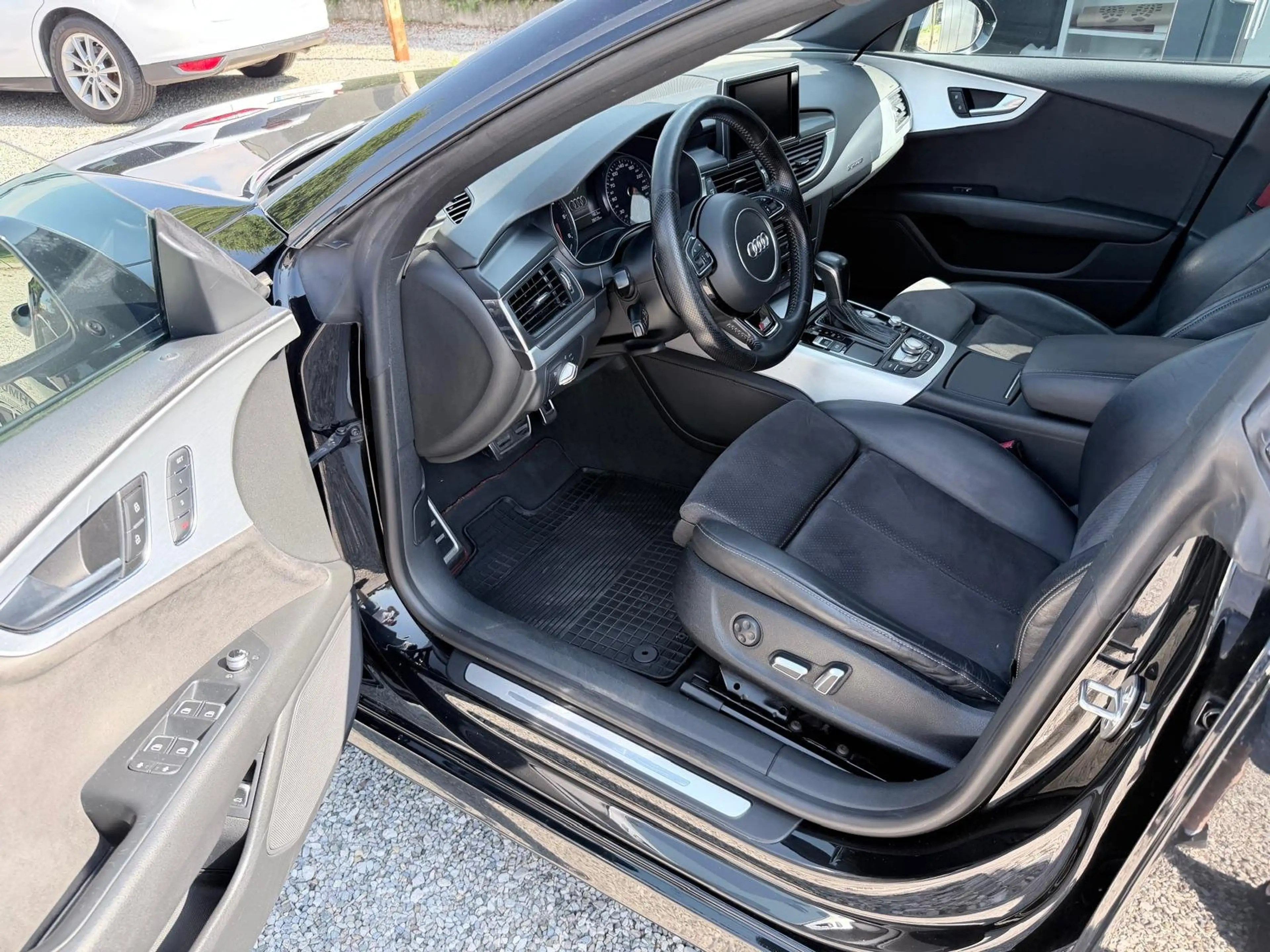 Audi A7 3.0 TDI S Line clean diesel quattro — photo 9