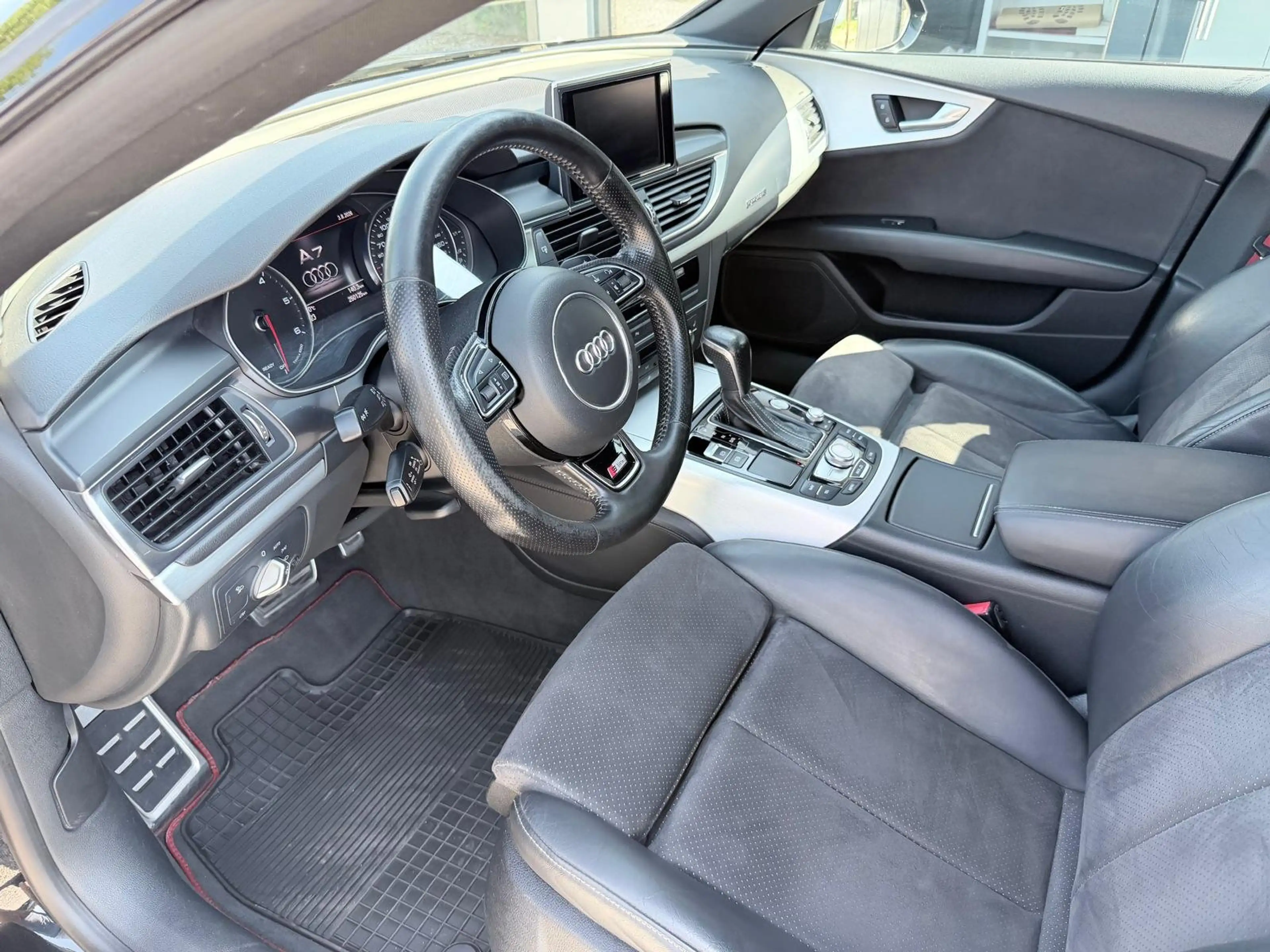 Audi A7 3.0 TDI S Line clean diesel quattro — photo 11