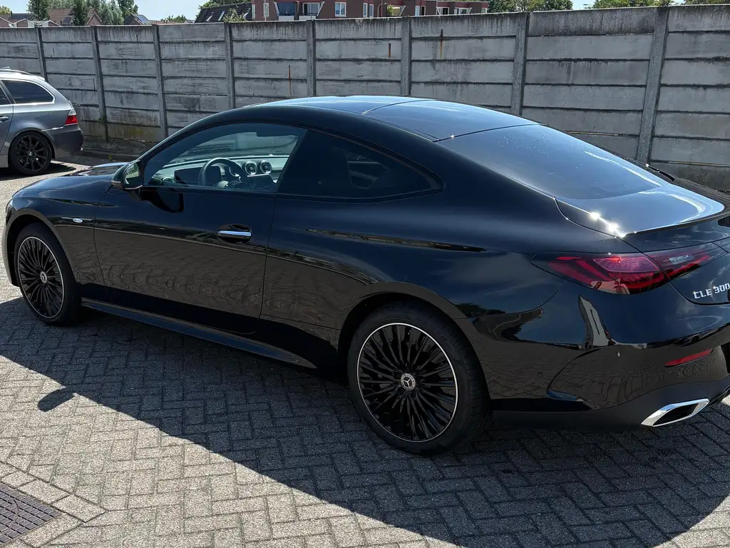 Mercedes-Benz CLE 300 2025 из Европы — купить под ключ
