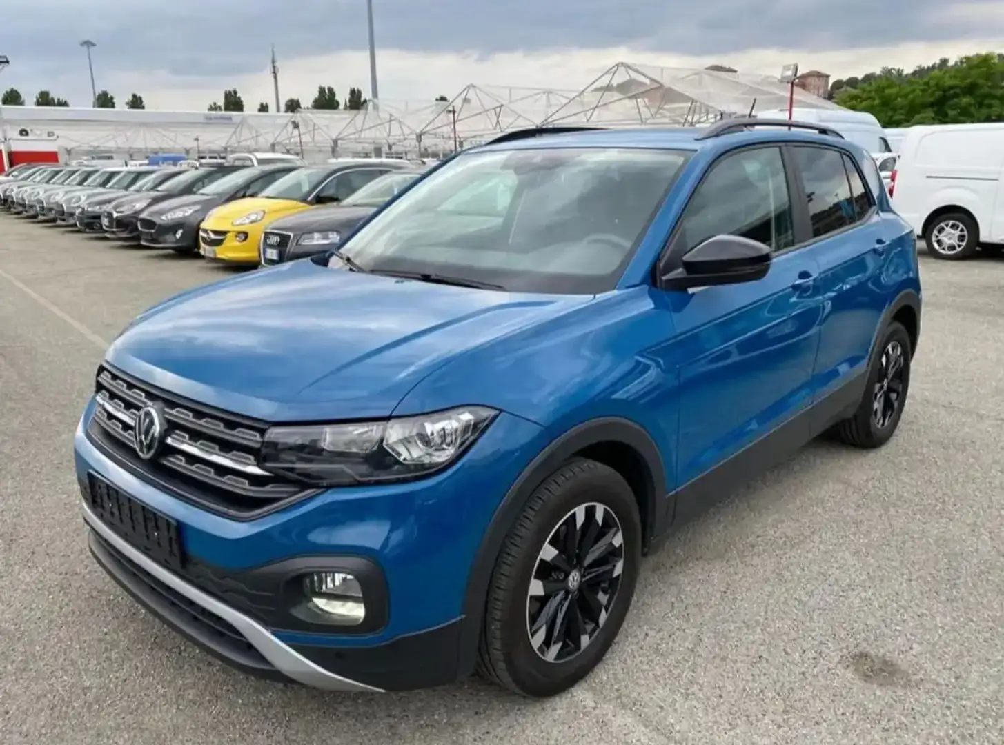 Volkswagen T-Cross 1.6 TDI Style BMT Euro 6d Blau - 1