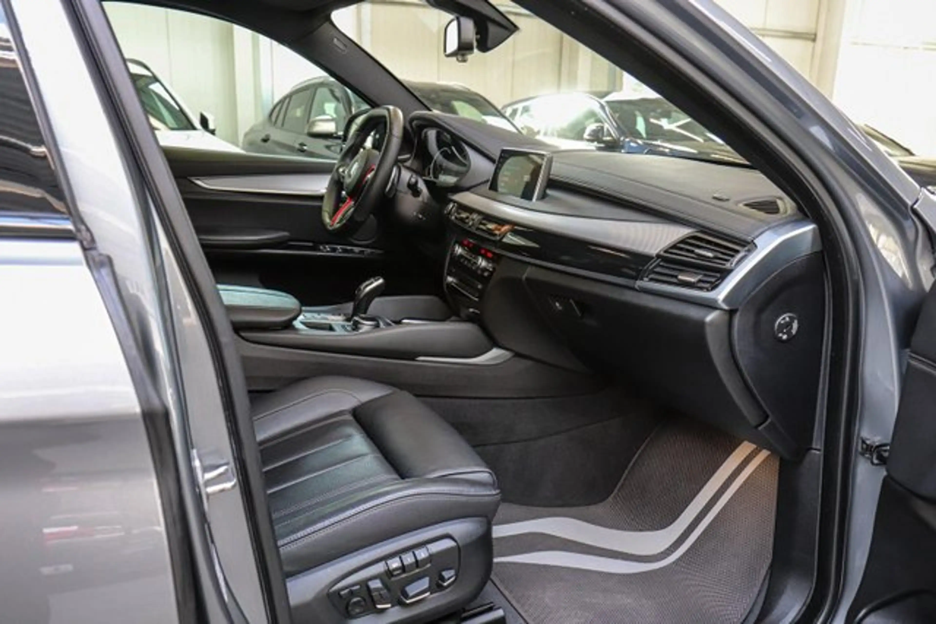 BMW X6 xDrive 30d Sport-Aut.///M SPORTPAKET/HARMAN/ — photo 16