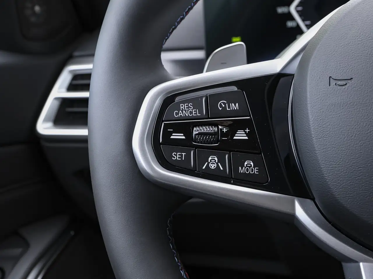 BMW 340 M340i xDrive Touring 12