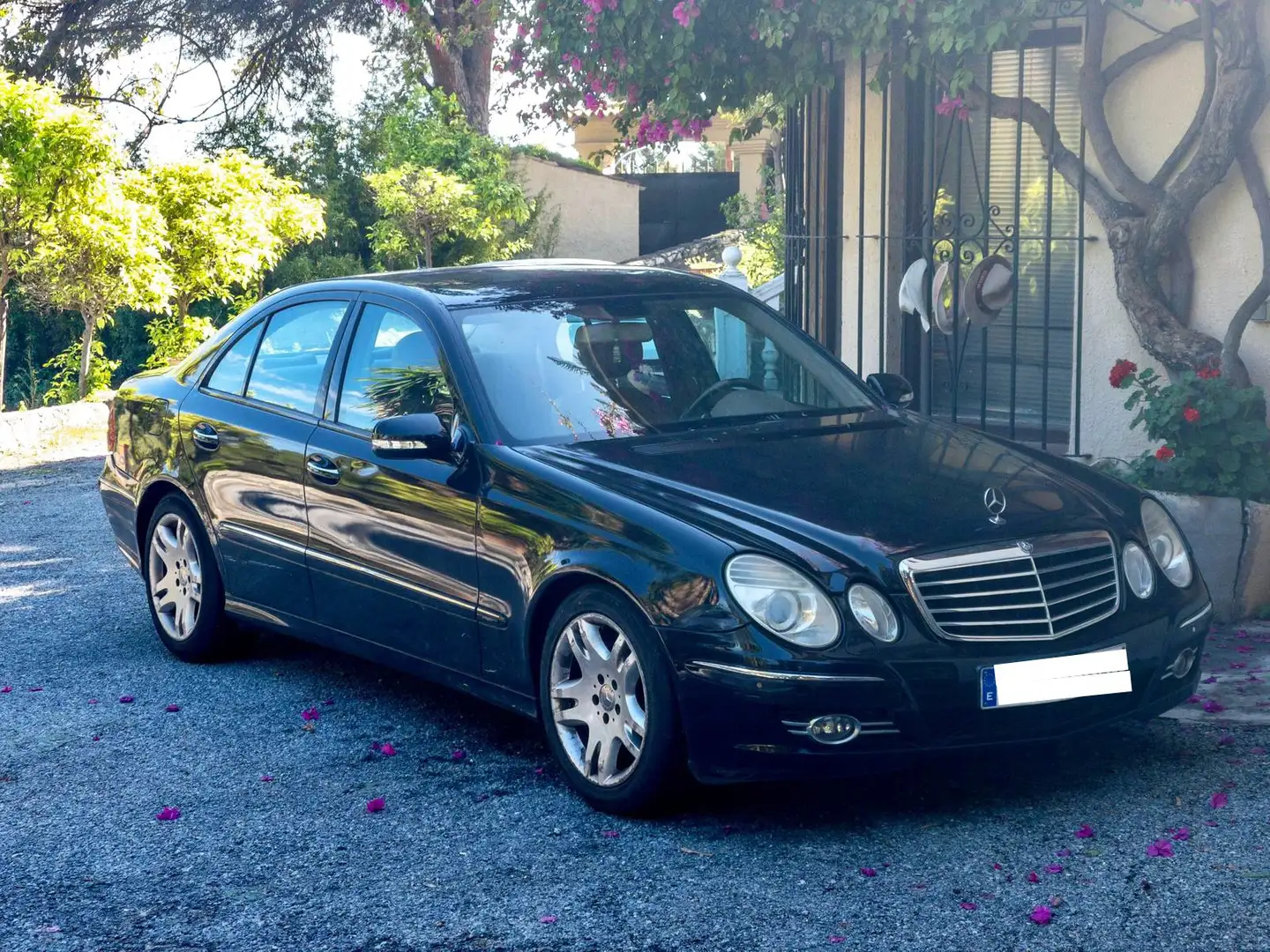 Mercedes-Benz E 320 320CDI Classic 7G Černá - 1