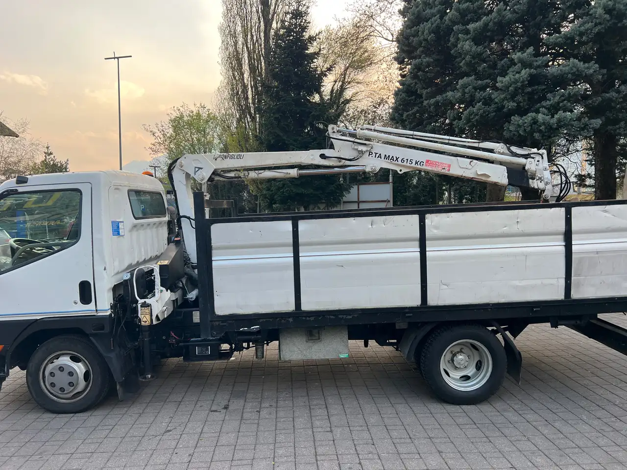 Mitsubishi Canter 3.0 turbo diesel, foto 8