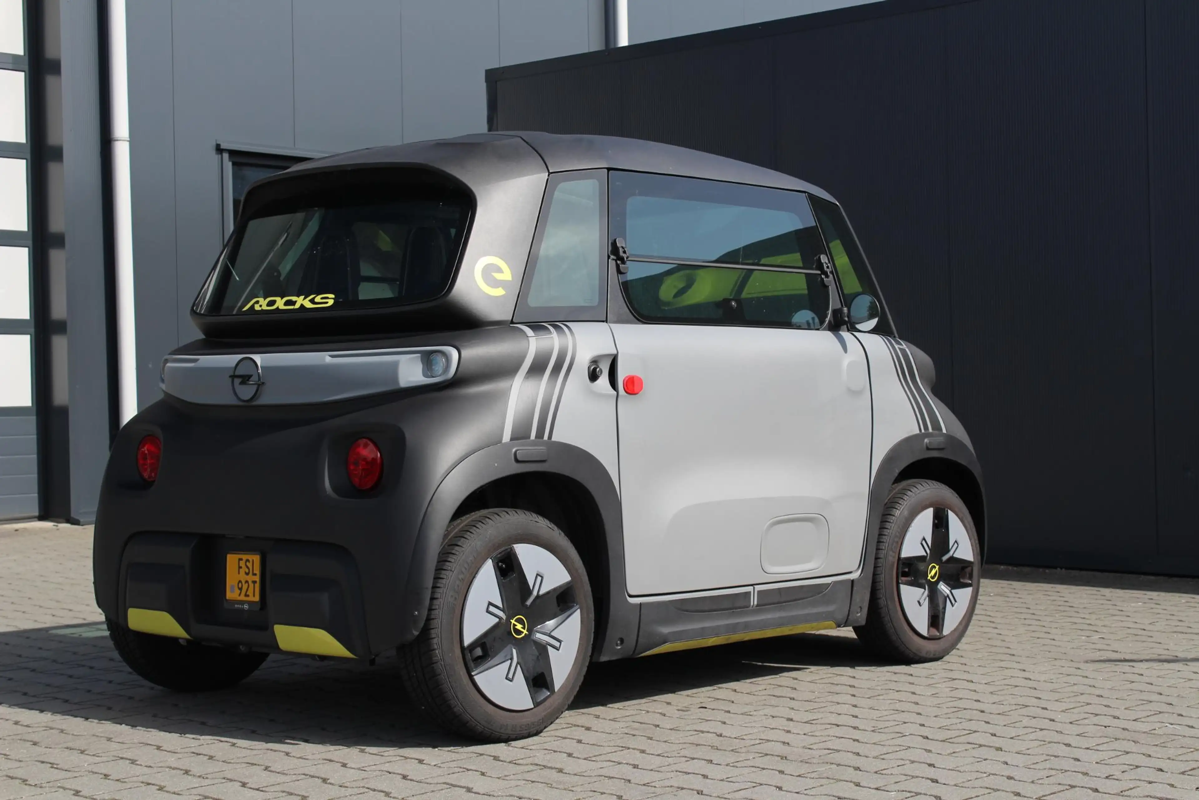 Opel Rocks-e Base | Panoramadak | — photo 3
