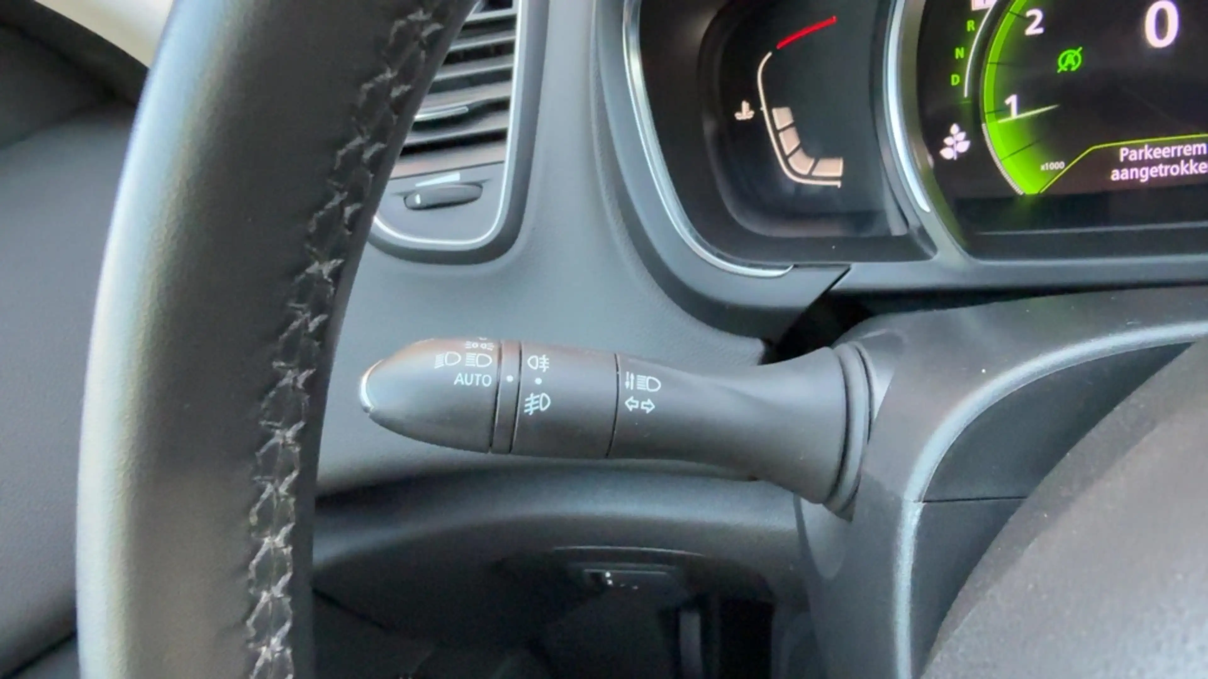 Renault Scenic 1.3 TCe Limited 140PK Automaat 1e Eigenaar Clima N — photo 20