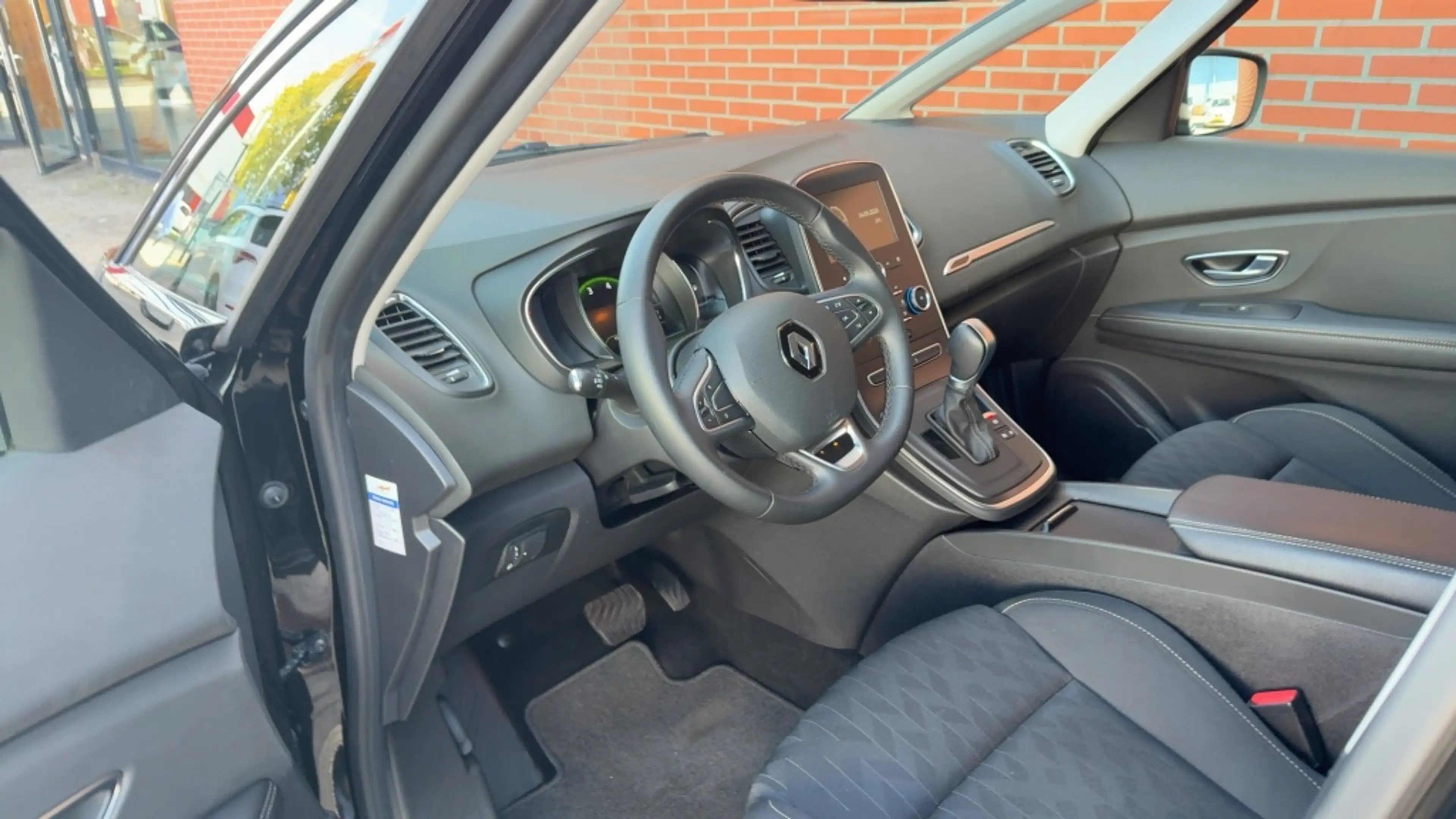 Renault Scenic 1.3 TCe Limited 140PK Automaat 1e Eigenaar Clima N — photo 15